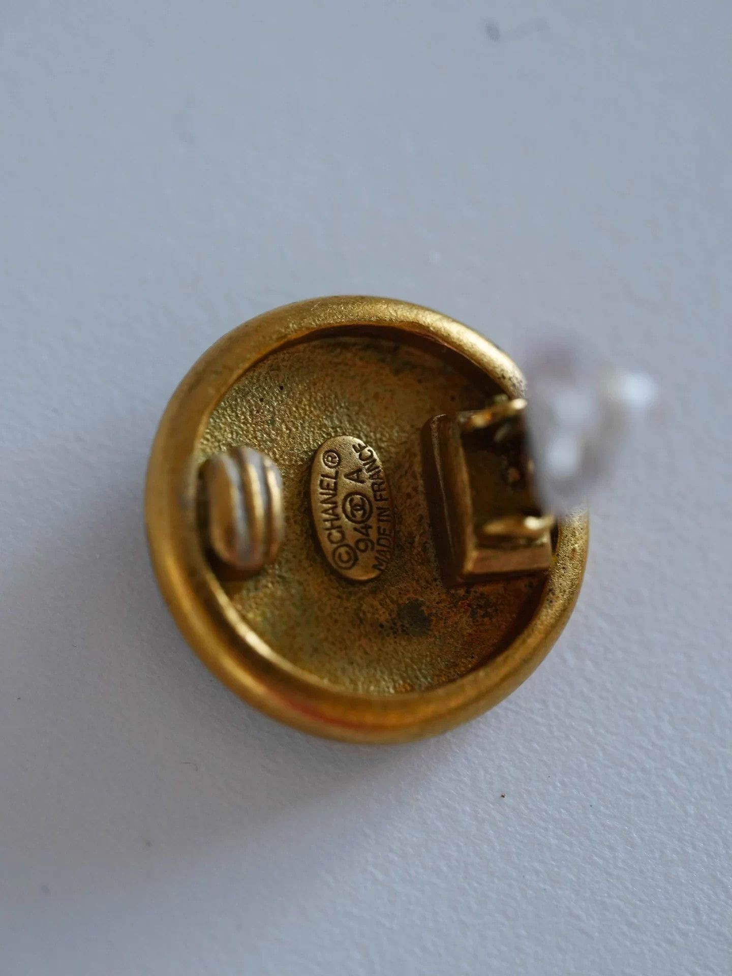Chanel Chanel Vintage Button Ear Clip Women's 21mm Versatile Fresh Size ONE SIZE - 7 Thumbnail