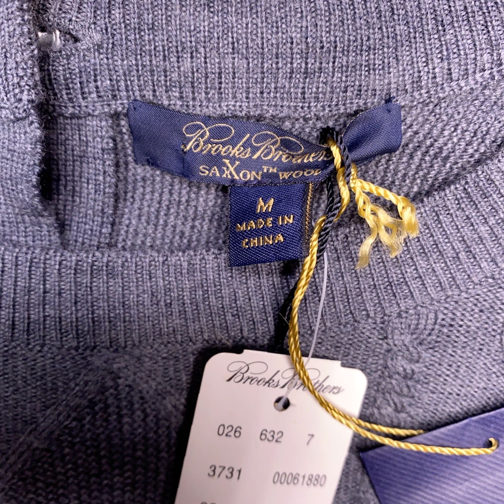Brooks Brothers Brooks Brothers Sweater Womens Medium Gray Cable Knit Wool Pullover Crew Neck Workwear Casual Regular Buttons Winter Fall Spring Designer NWT Size M / US 6-8 / IT 42-44 - 6 Thumbnail