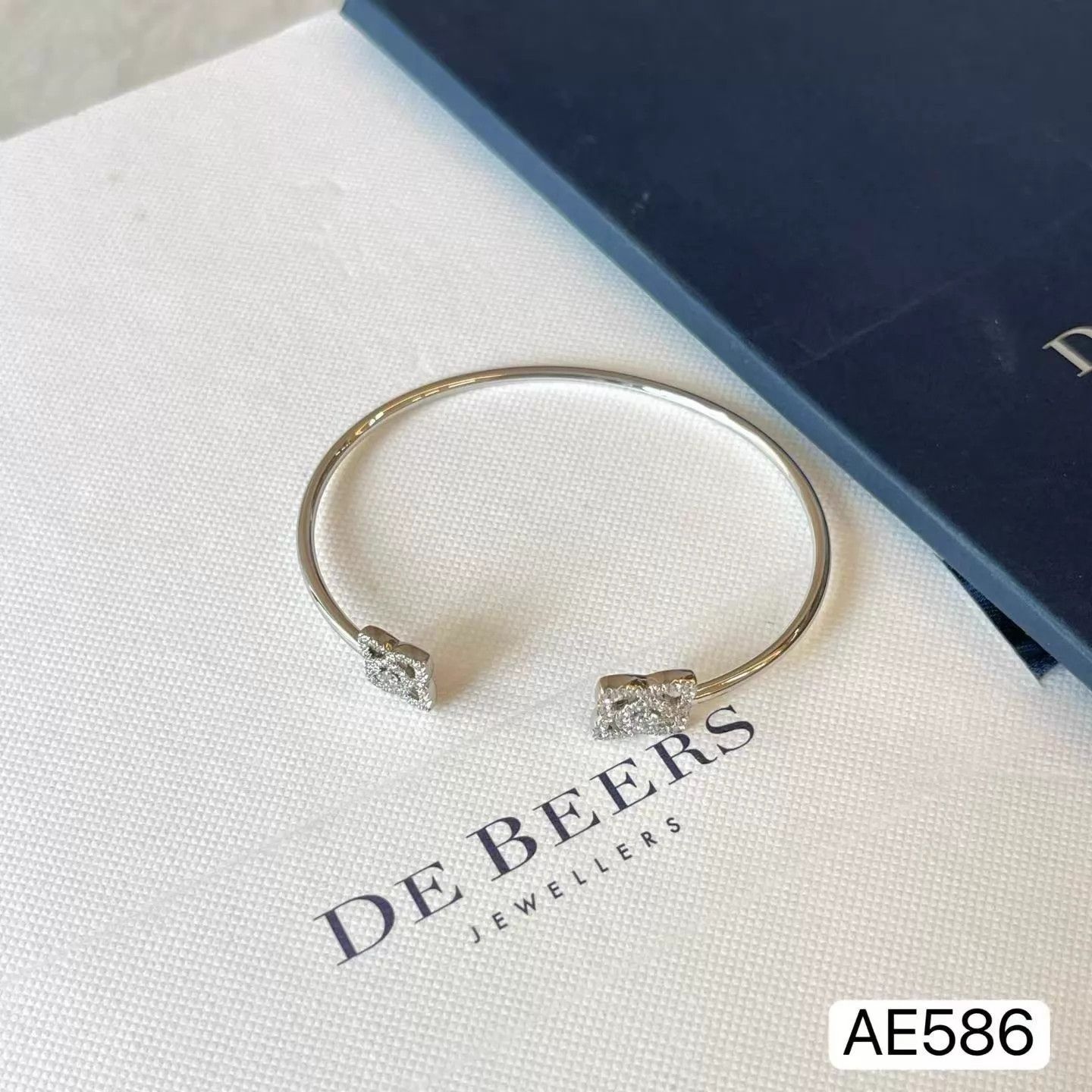Other DE BEERS Lotus 18k Gold Diamond Bracelet 15.5cm AE586 Size ONE SIZE - 4 Thumbnail