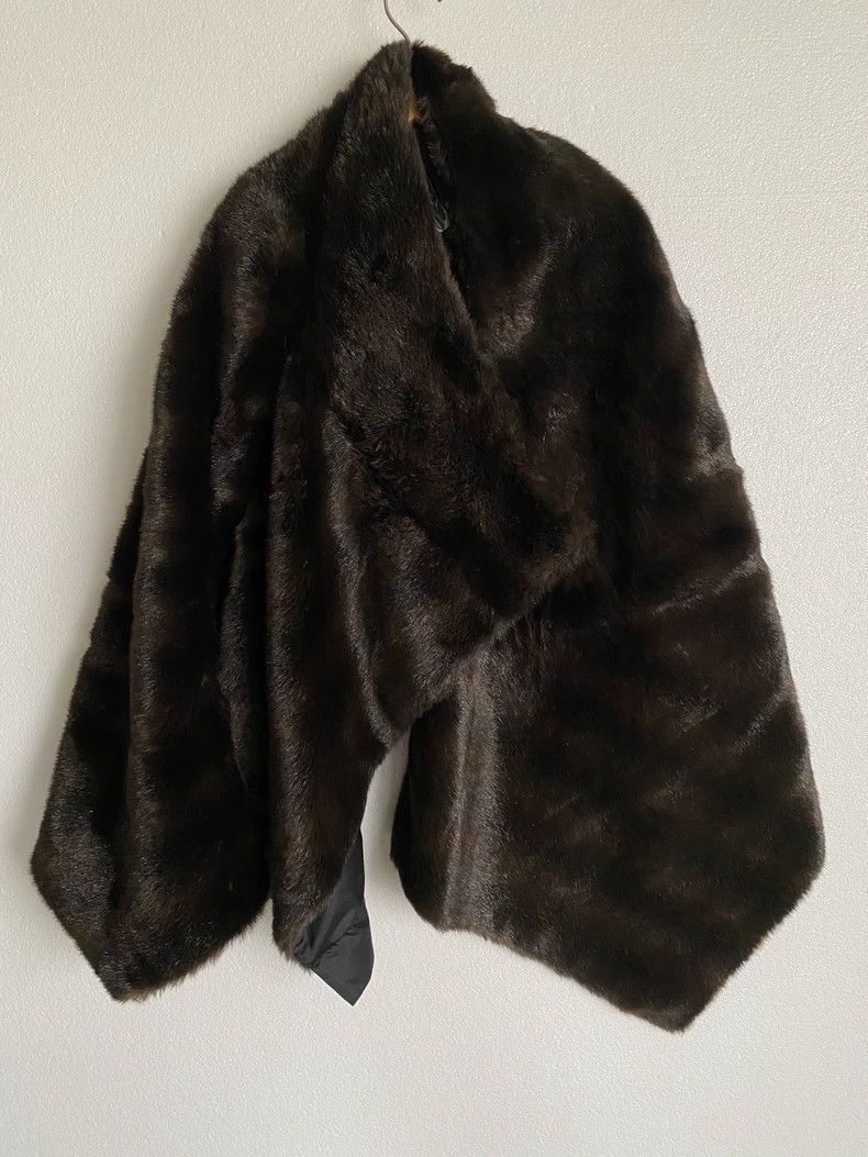 Comme des Garcons Comme Des Garcons size 均码 Faux fur oversized asymmetric dec Size S / US 4 / IT 40 - 3 Thumbnail