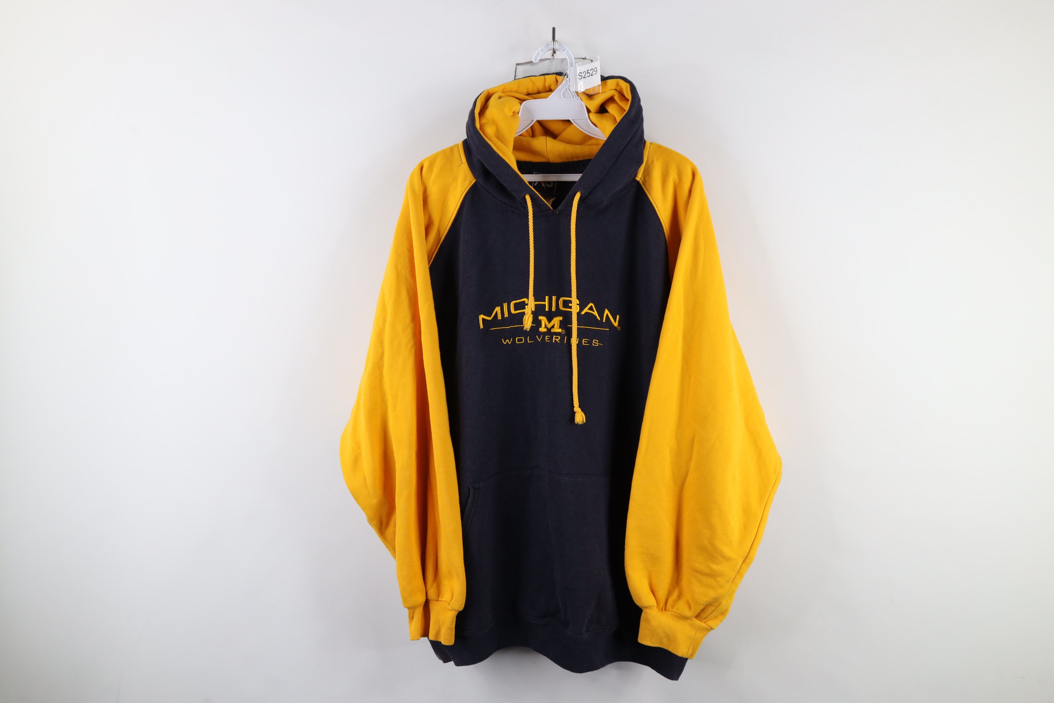 Vintage Vintage 90s Out University of Michigan Hoodie Sweatshirt Size US XL / EU 56 / 4 - 1 Thumbnail