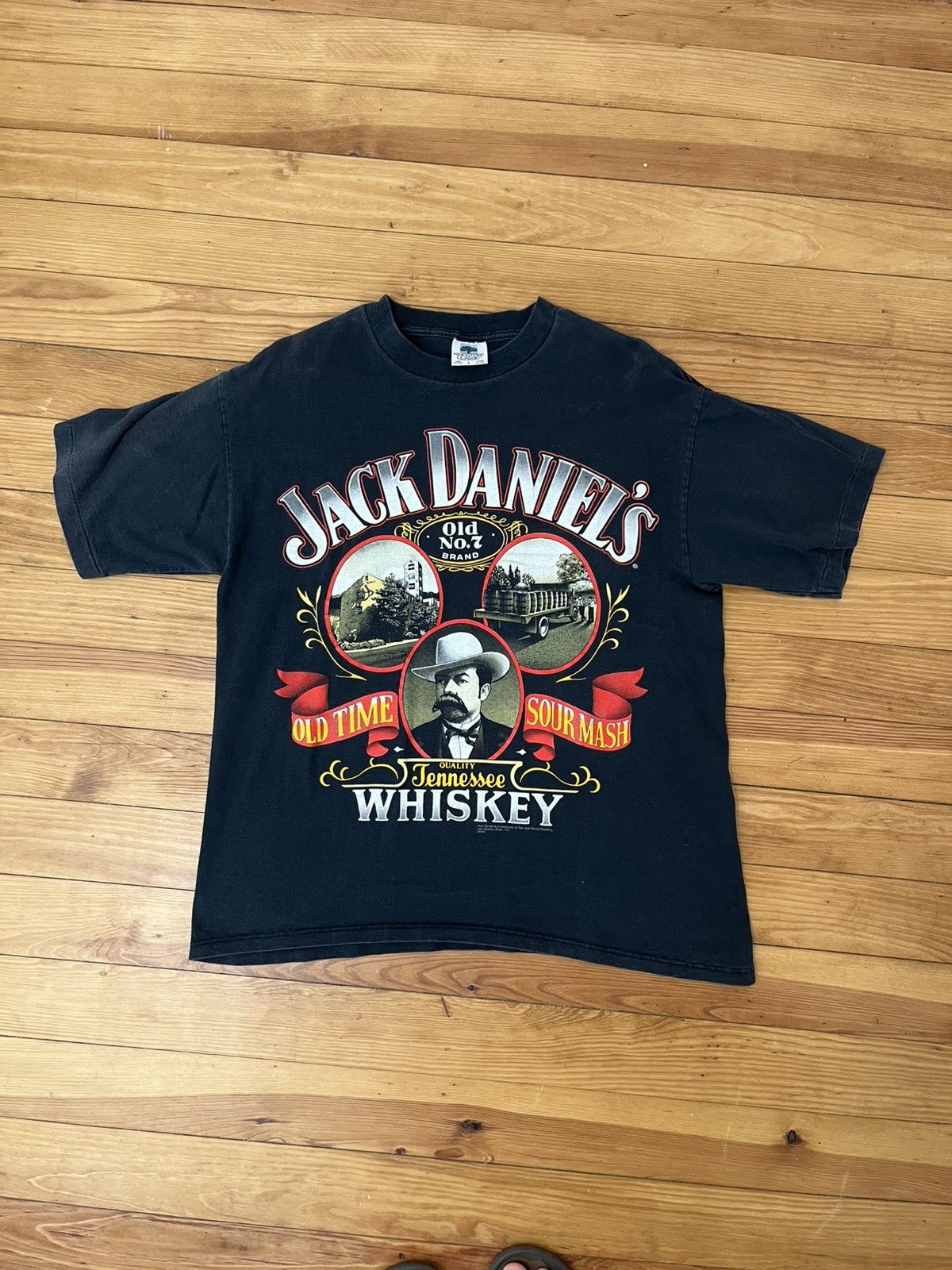 Vintage Jack Daniel’s Tennessee Whiskey Vintage T Shirt Size US L / EU 52-54 / 3 - 1 Thumbnail