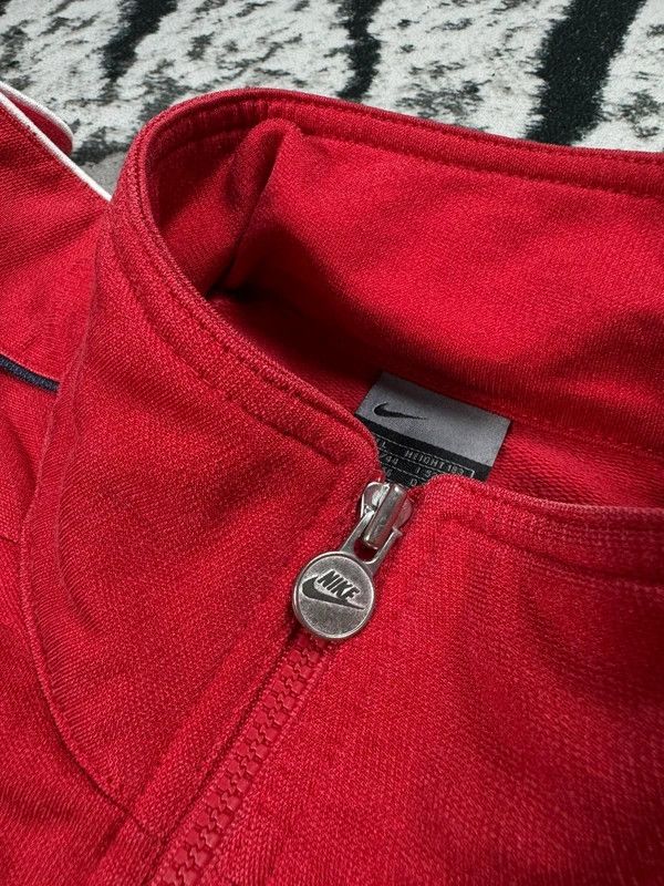 Nike Vintage Nike track jacket red L swoosh zip hoodie Size US L / EU 52-54 / 3 - 4 Thumbnail