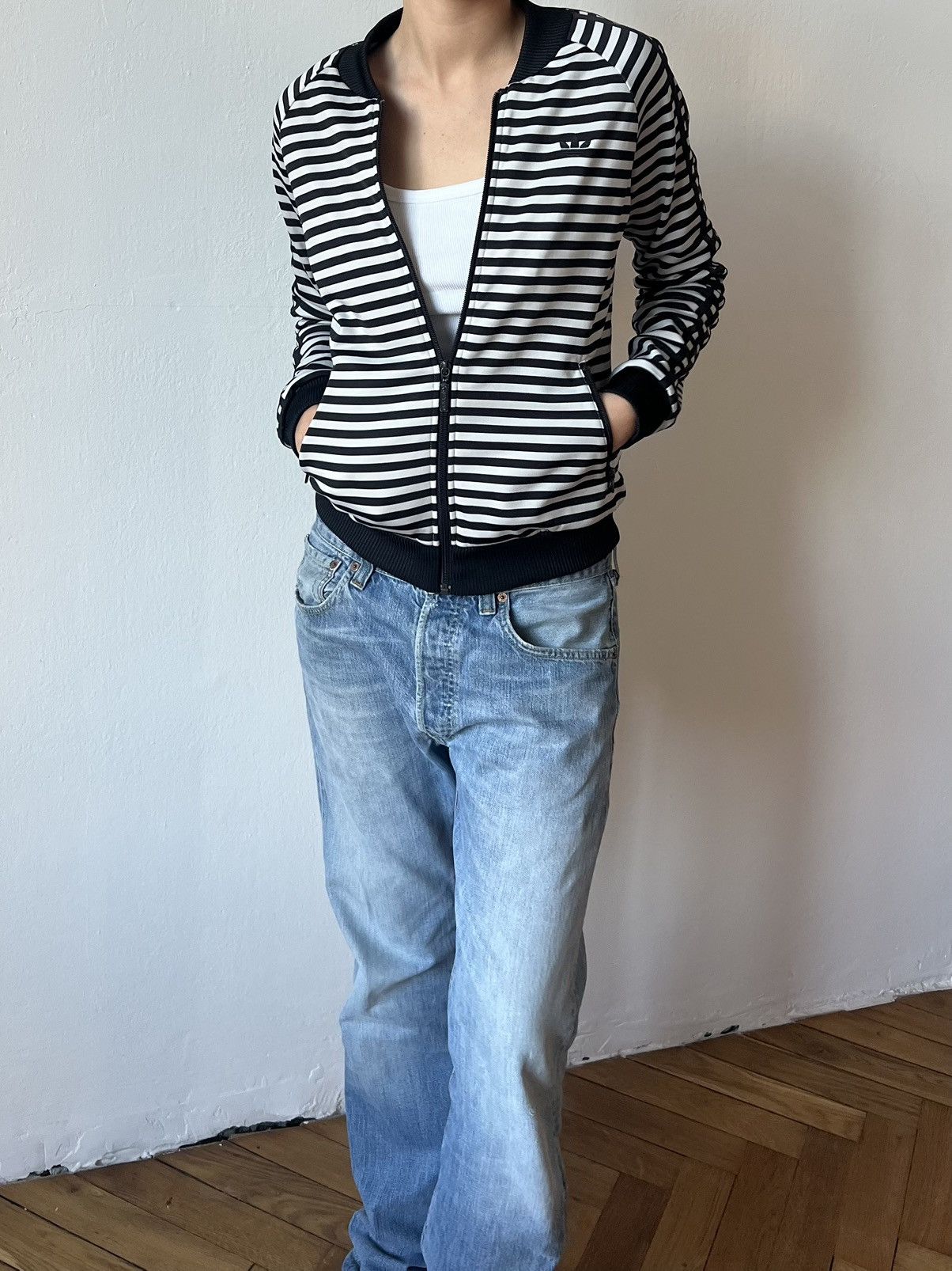 Adidas Adidas Stripe Track Jacket Black White Vertical Trefoil 2014 Size S / US 4 / IT 40 - 17 Thumbnail