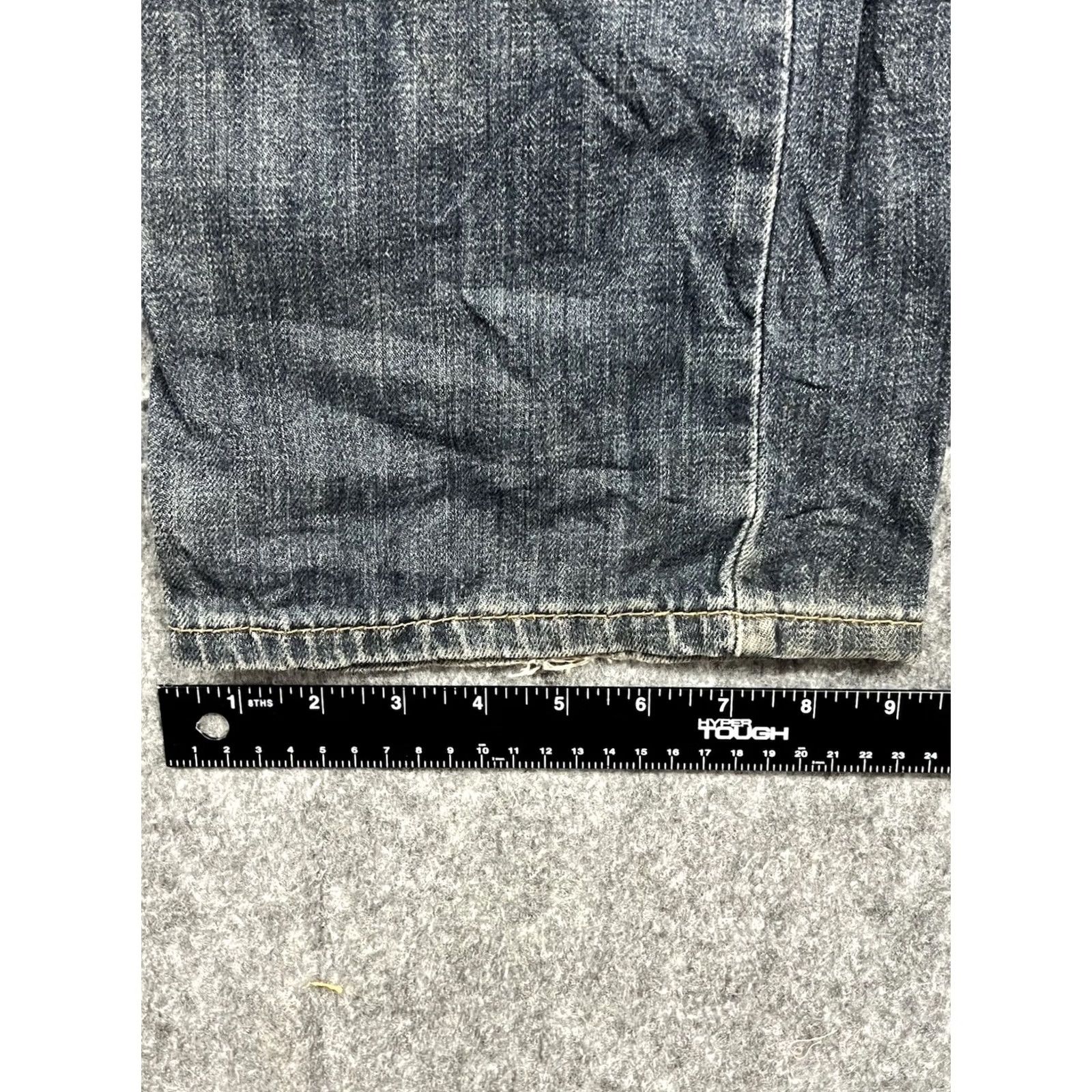 Levi's VINTAGE Levi's 559 Jeans Men's Regular Straight 34x34 Dark Denim 5-Pocket Modern American Mens Size US 34 / EU 50 - 6 Thumbnail