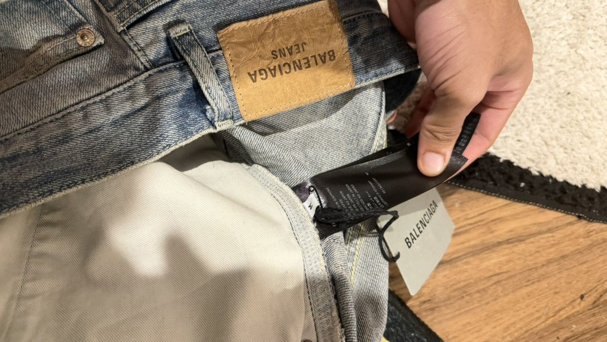Balenciaga o1srvl11e0425 Flared Denim Pant in Blue Size US 32 / EU 48 - 7 Thumbnail