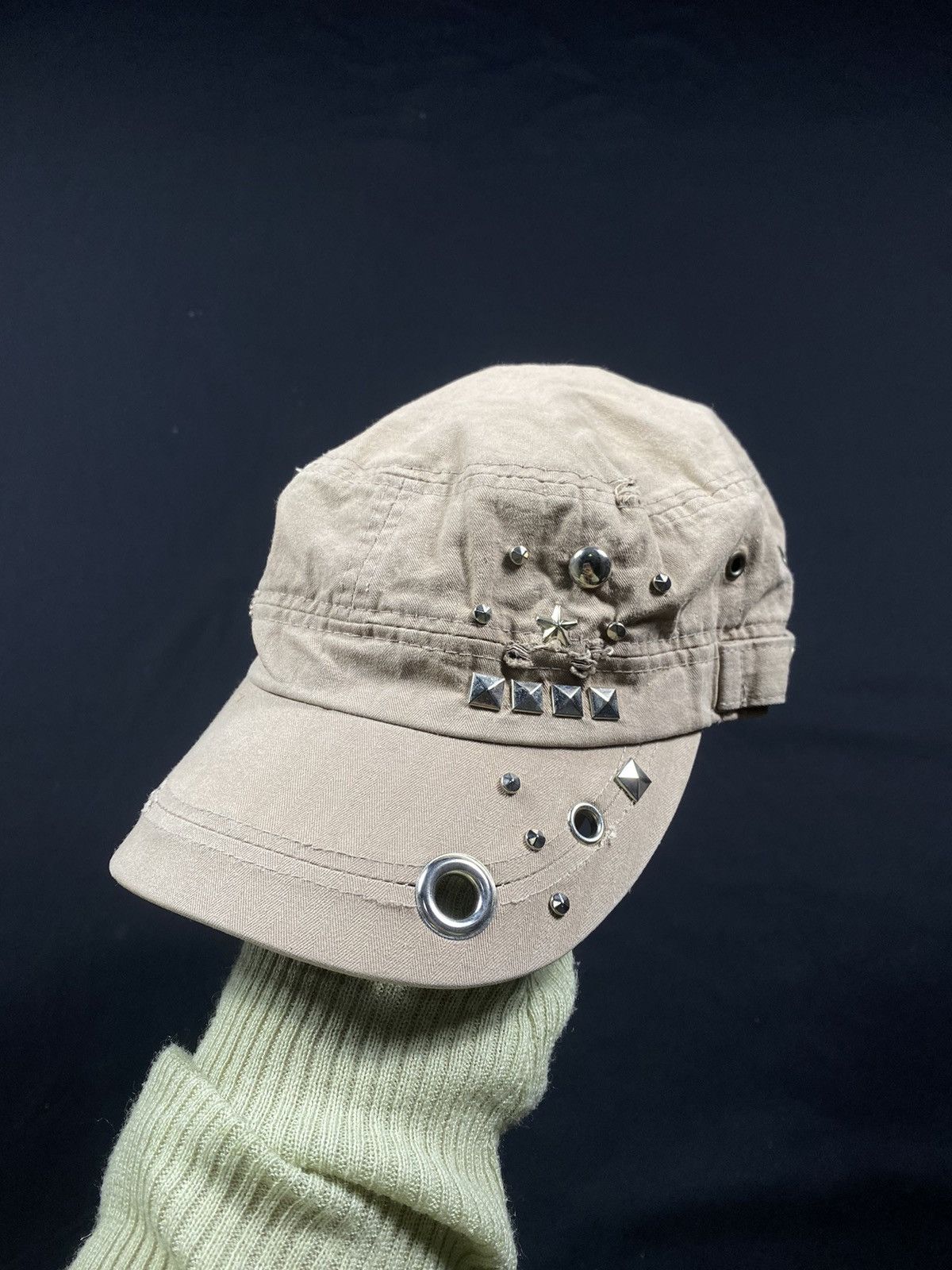 20471120 Distressed Cadet HAT Punk Size ONE SIZE - 1 Thumbnail
