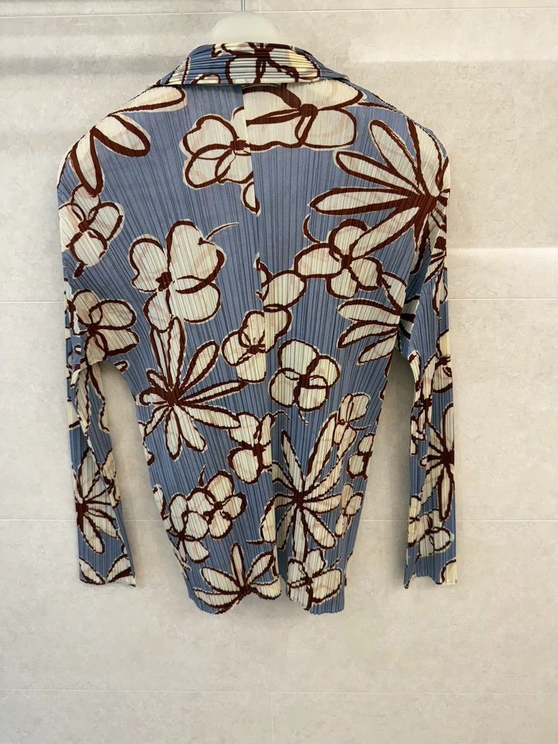 Issey Miyake Issey Miyake size:3 A floral cardigan with a blue backgrou Size XS / US 0-2 / IT 36-38 - 5 Thumbnail