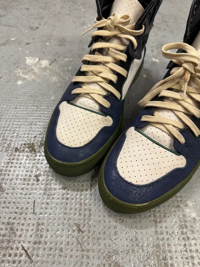 Balenciaga Balenciaga City Navy & White High Sneakers Size US 11 / EU 44 - 5 Thumbnail