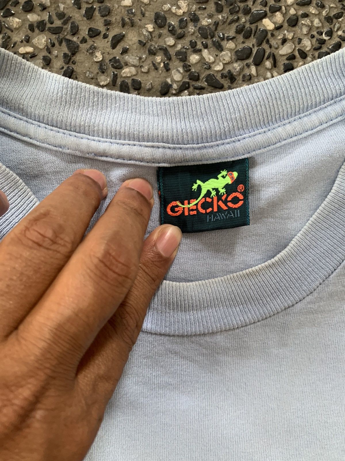 Vintage Vintage 90s Gecko Hawaii Surf / Surfing / Surfboards T shirt Size US XL / EU 56 / 4 - 10 Thumbnail