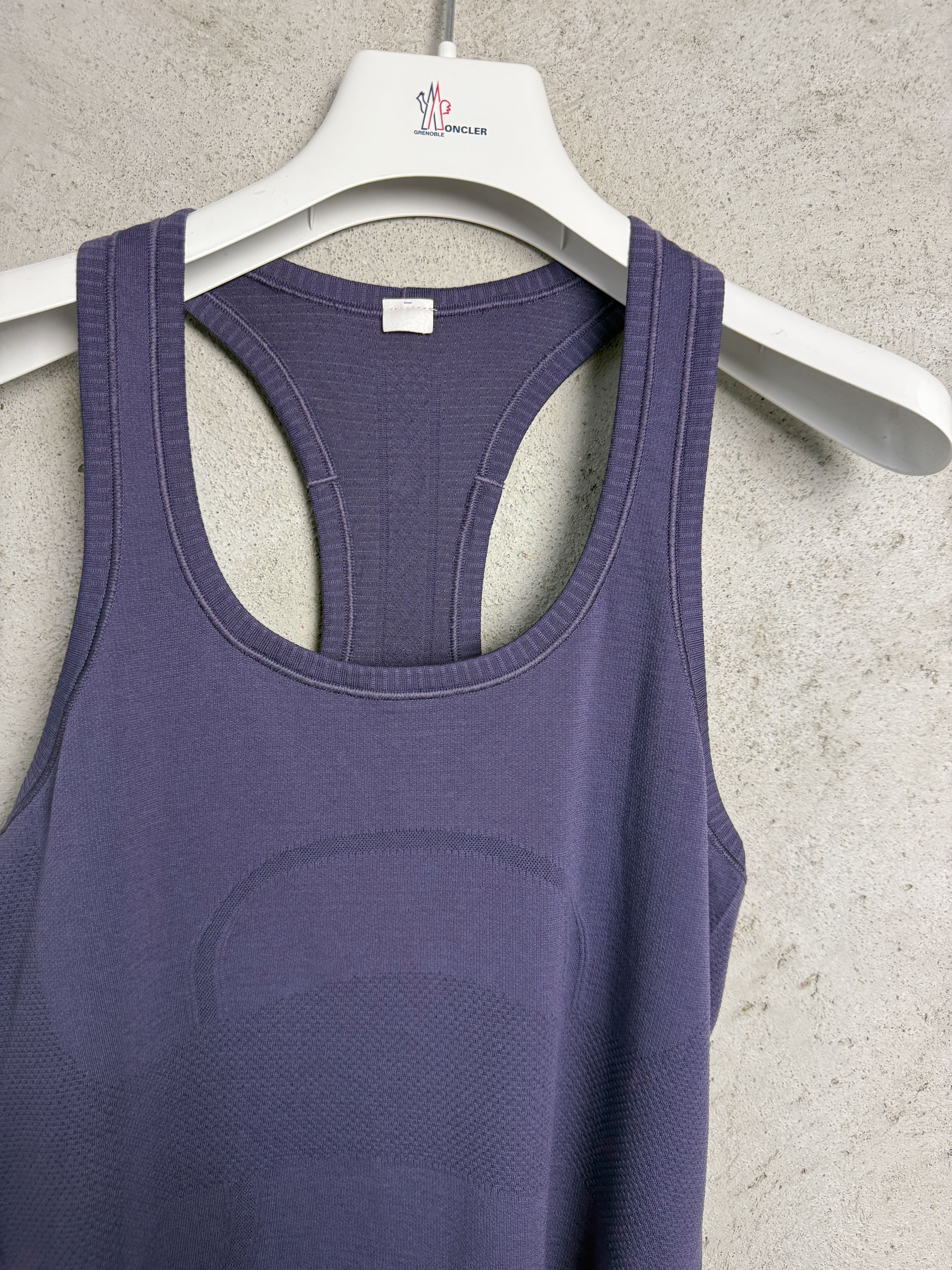 Lululemon Lululemon tank top t-shirt tee sport gym pilates Size M / US 6-8 / IT 42-44 - 2 Thumbnail