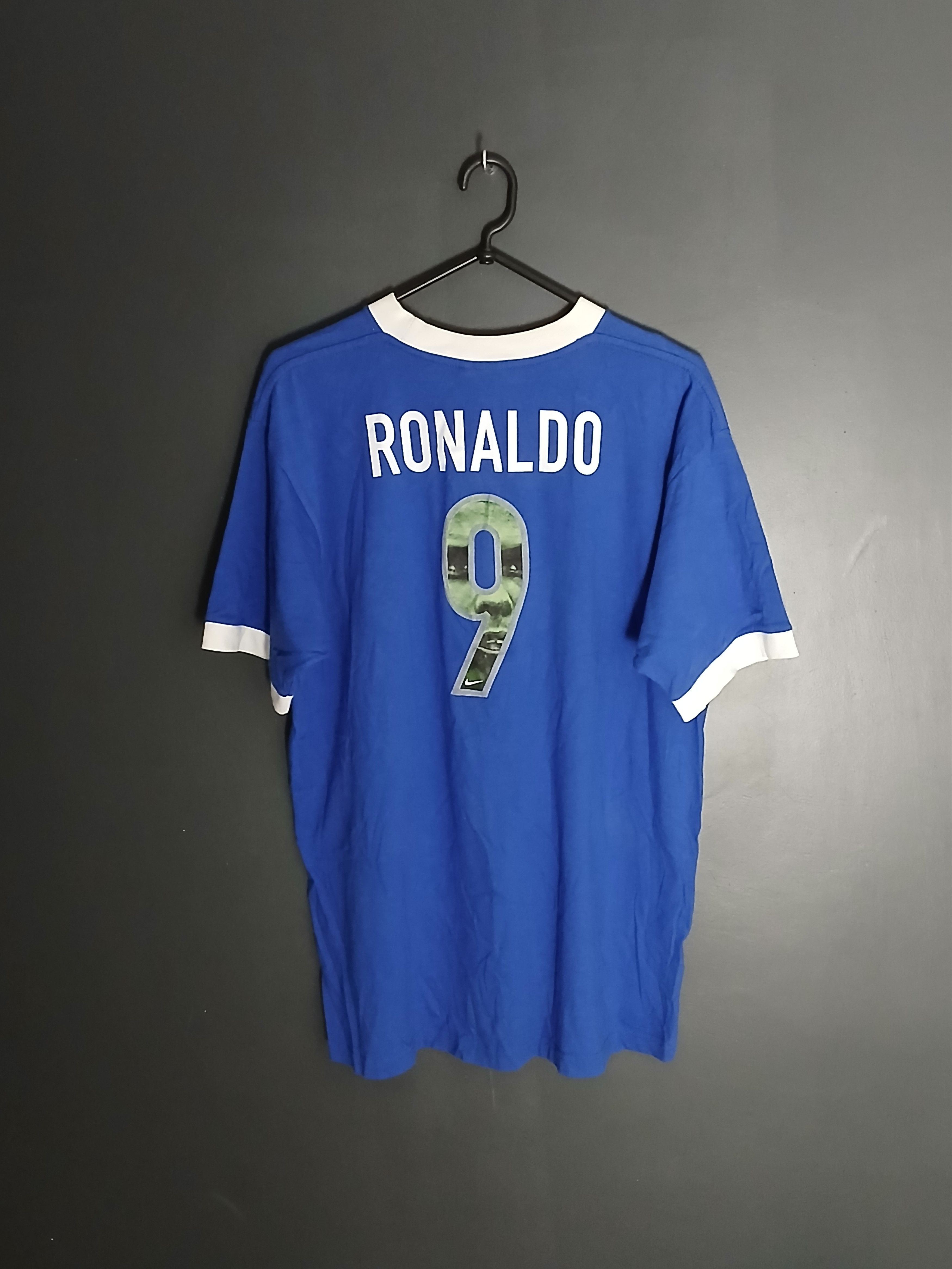 Nike Vintage Nike Brazil Ronaldo T-Shirt Size US M / EU 48-50 / 2 - 1 Thumbnail