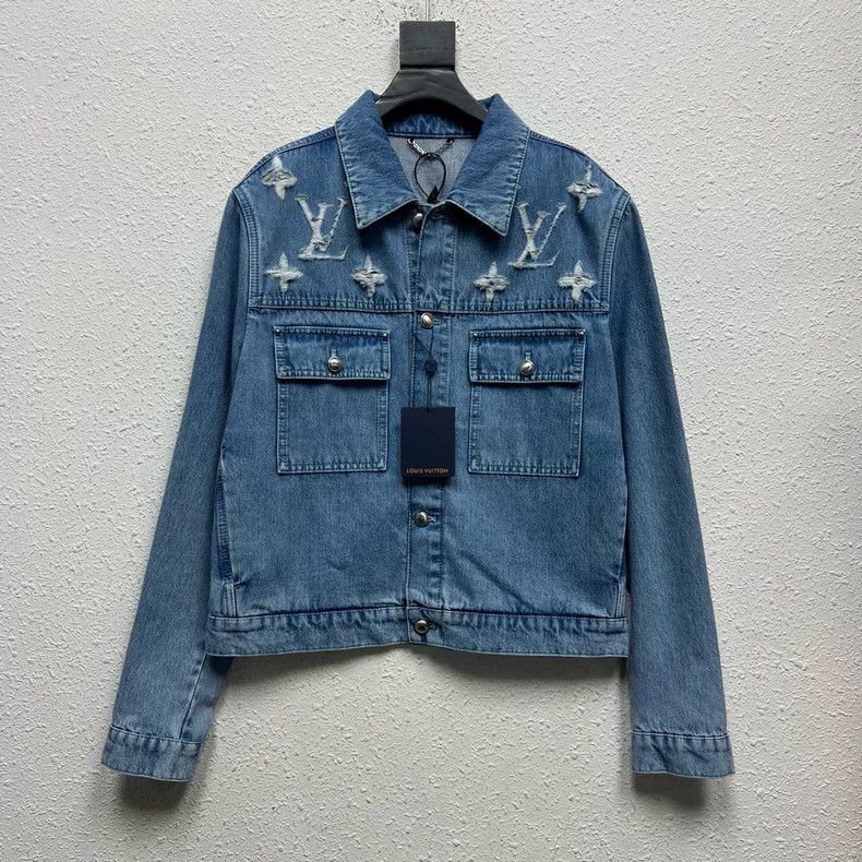 Louis Vuitton Louis Vuitton SS25 Early Spring Collection Make Old Old Flo Size US M / EU 48-50 / 2 - 1 Thumbnail