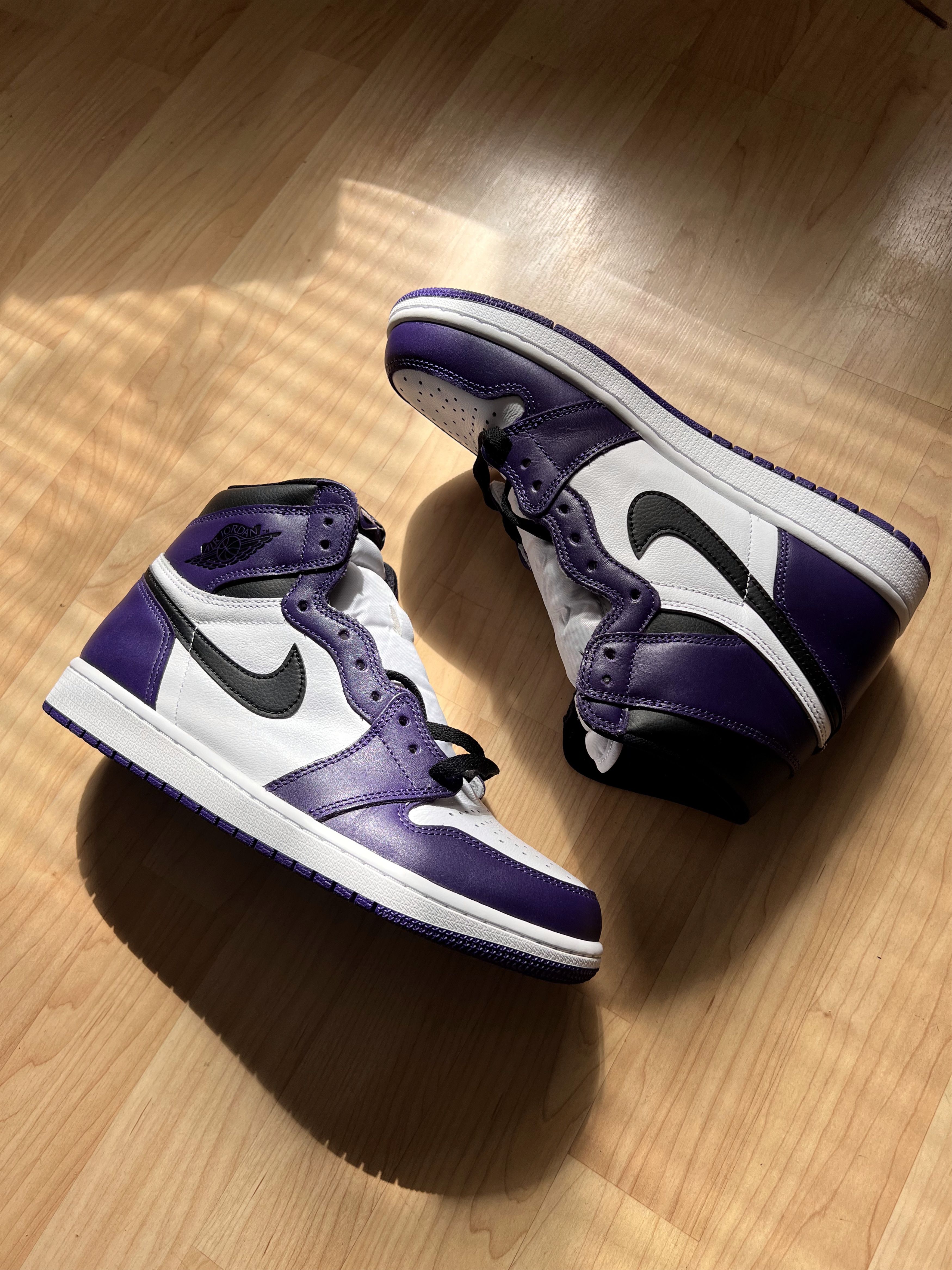 Jordan Brand Air Jordan 1 Court purple Size US 10 / EU 43 - 1 Thumbnail
