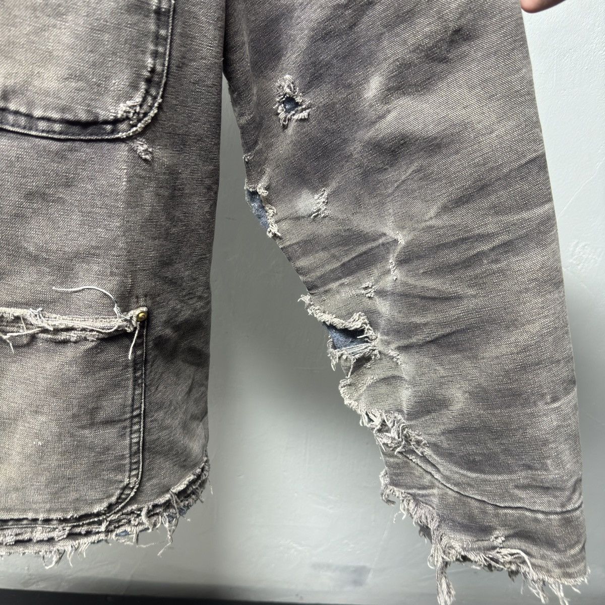 Carhartt 90s Carhartt Faded Thrashed Distressed Chore Coat ERD Grunge Size US L / EU 52-54 / 3 - 10 Thumbnail