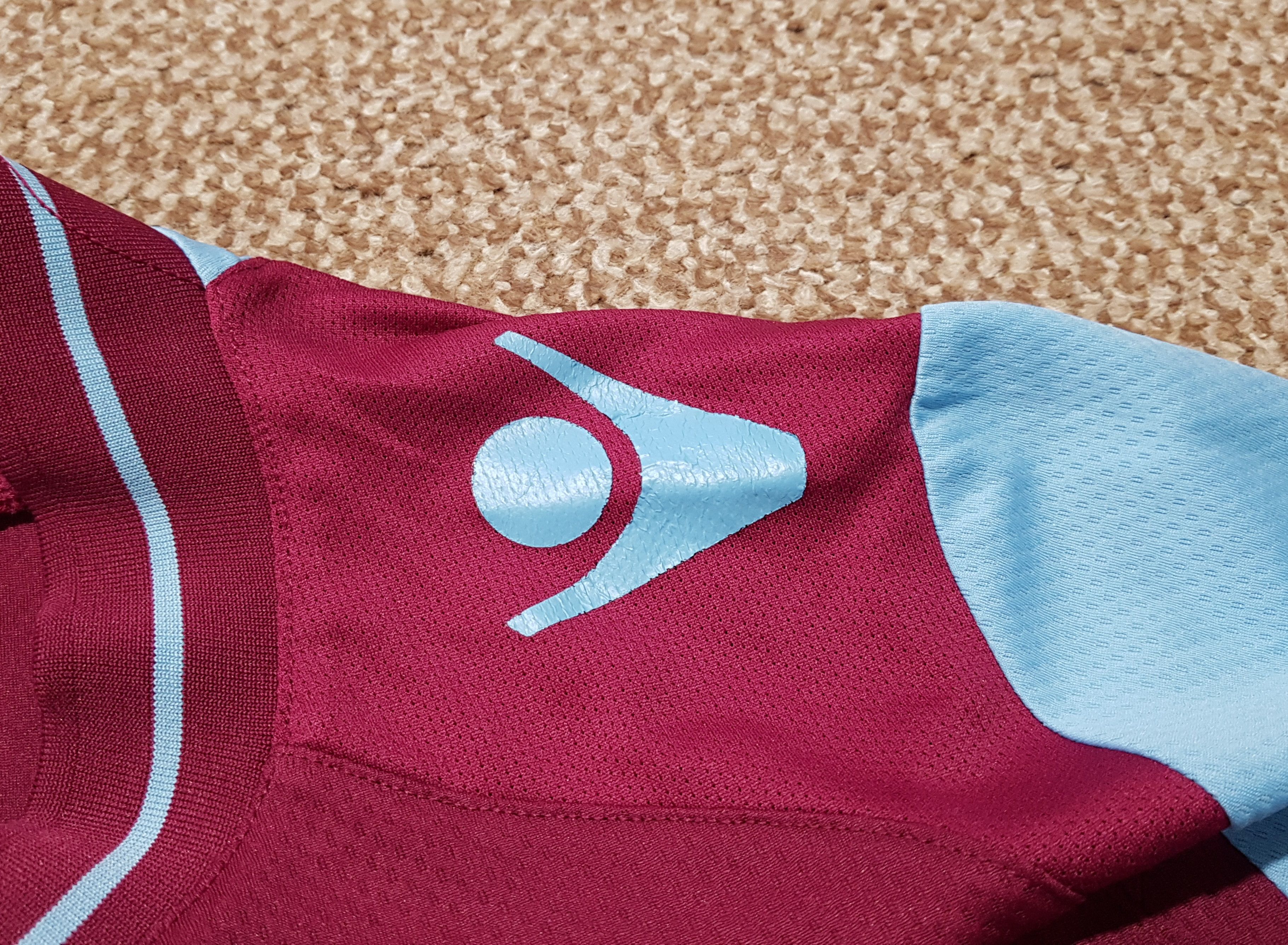 Macron Macron West Ham United 2012/13 Home Soccer Jersey Shirt sz L Size US L / EU 52-54 / 3 - 15 Thumbnail