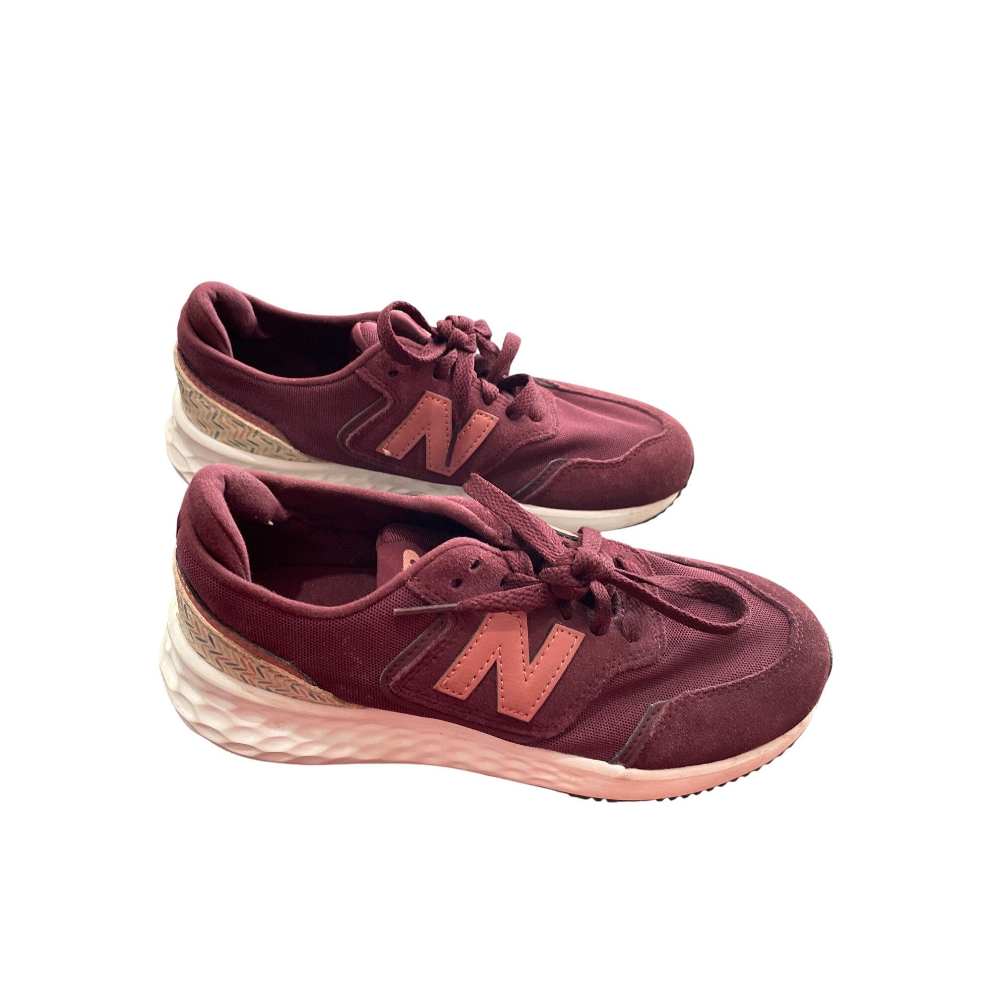 New Balance New Balance Fresh Foam Womens Red Sneakers shoes size 5 SKU Size US 5 / IT 35 - 4 Thumbnail