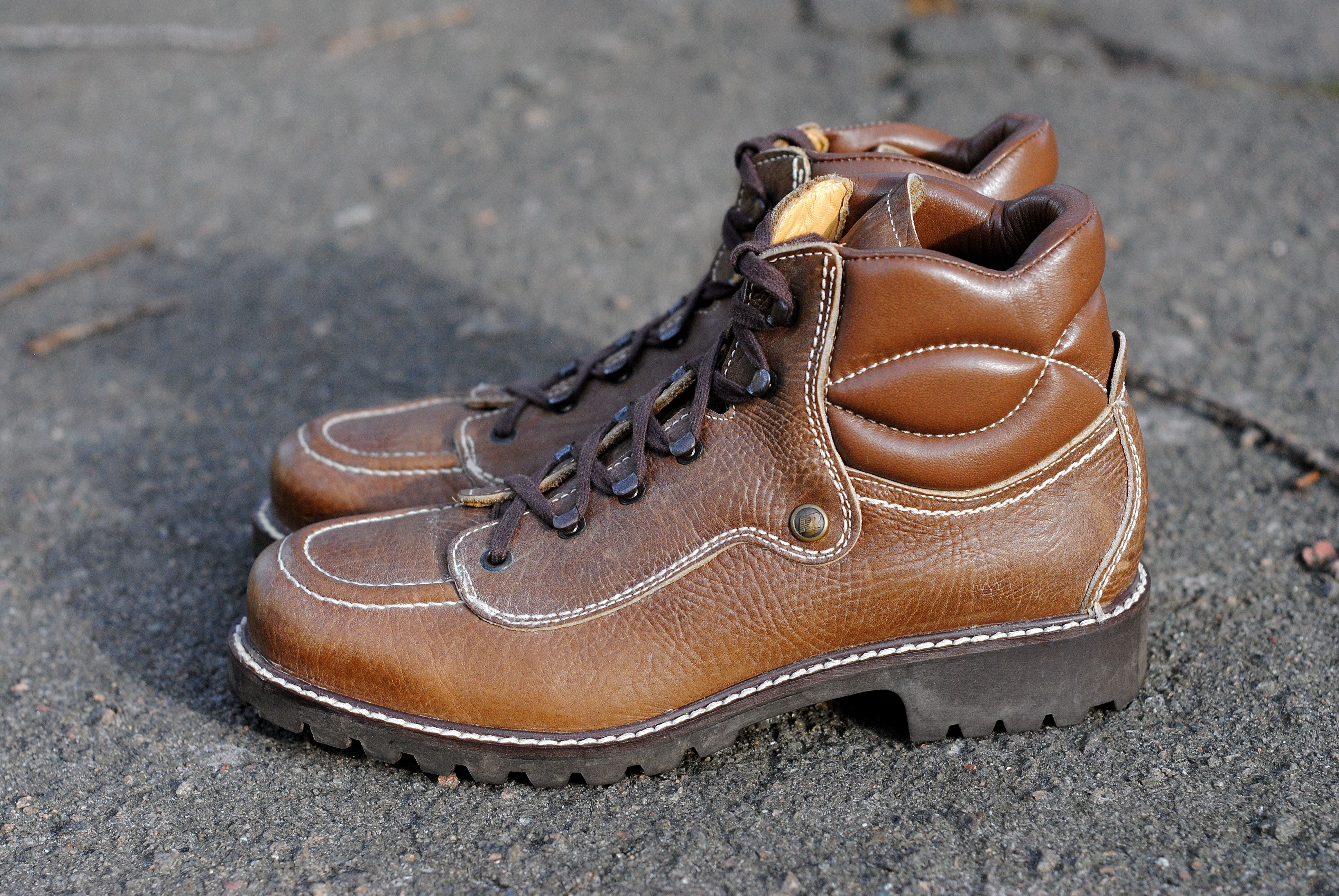 image of Vintage Raichle Hiking Boots , 8 1/2 in Brown, Men's (Size 8.5)