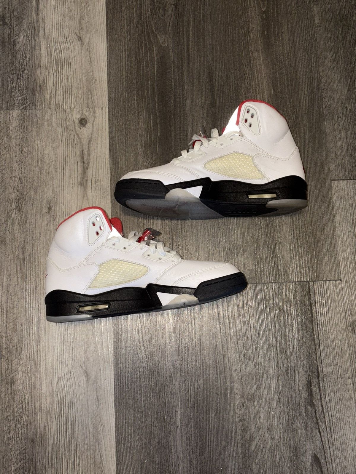 Jordan Brand Fire Red 5s Size US 9 / EU 42 - 3 Thumbnail