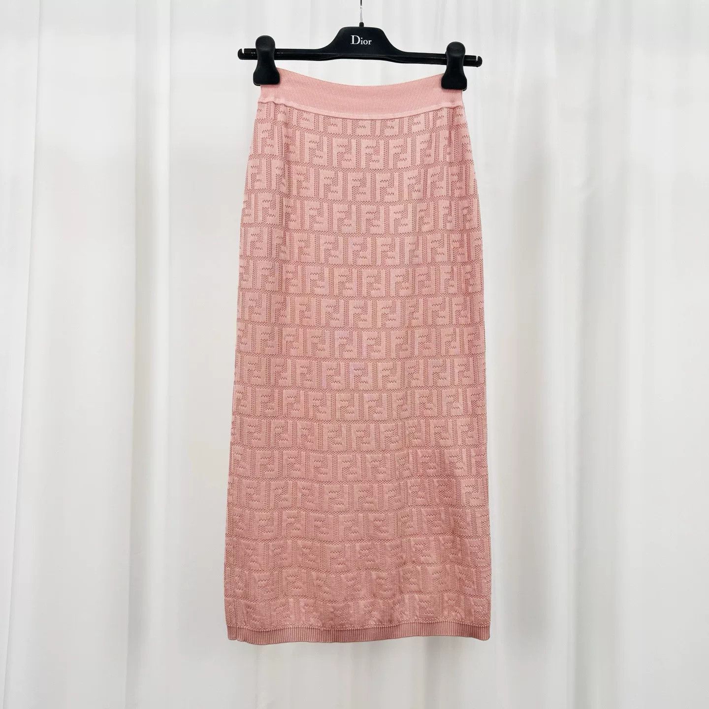 Fendi Fendi Pink Logo Knit Midi Skirt Size 40" / US 18 - 1 Thumbnail