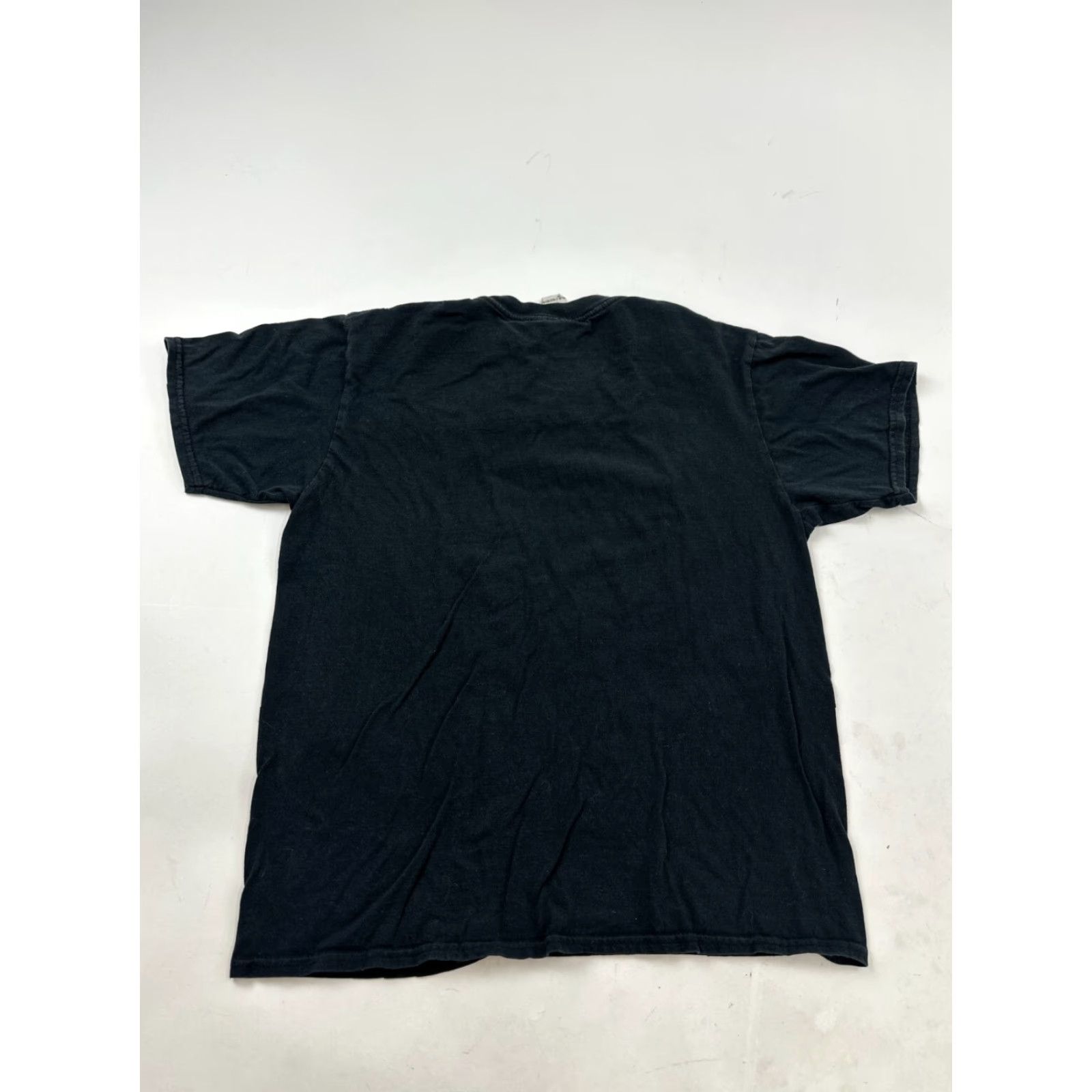 Gildan Iron Maiden Beast Tour T-Shirt Mens Small Black Graphic Print Short Sleeve Size US S / EU 44-46 / 1 - 2 Thumbnail