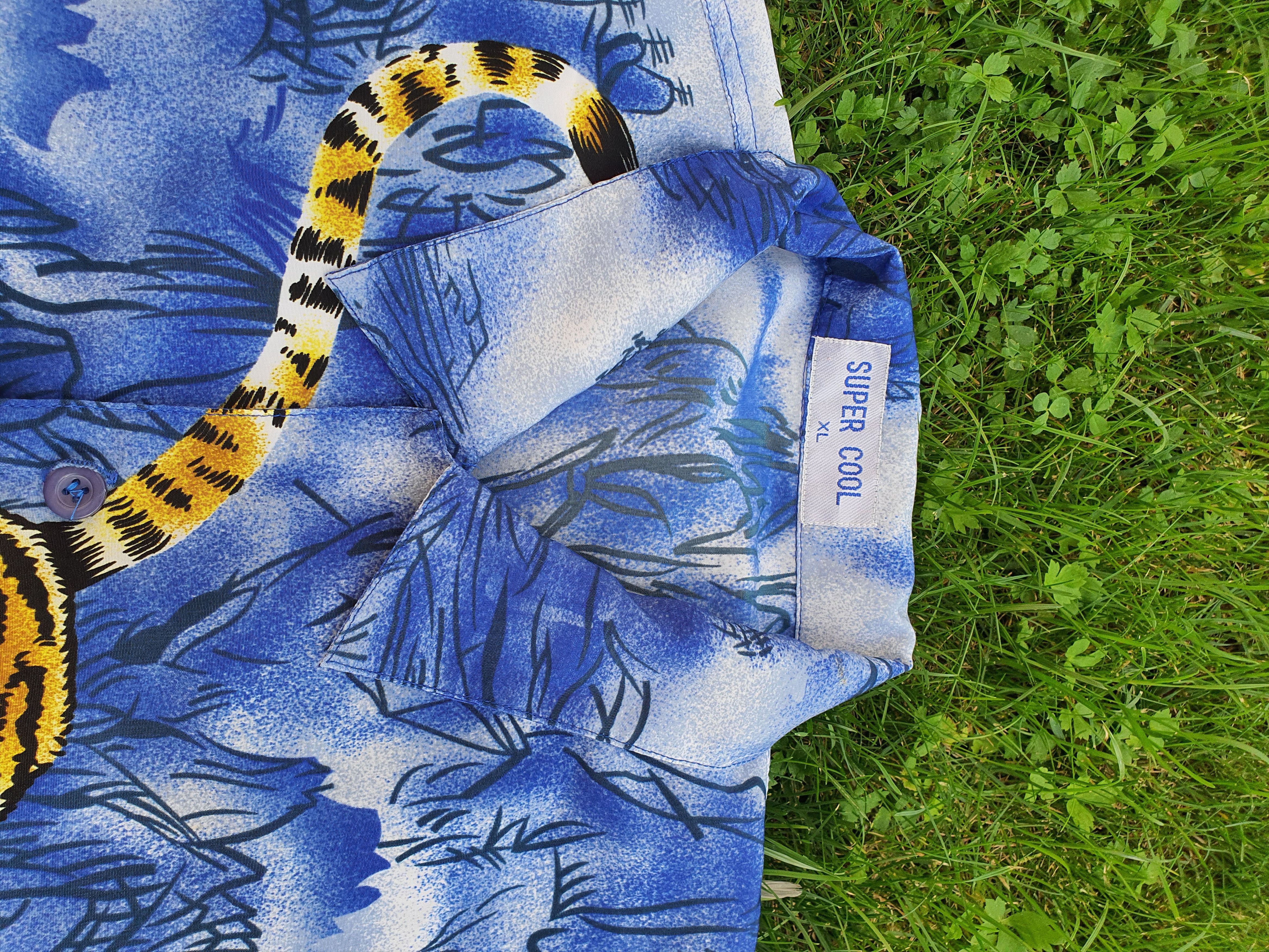 Vintage Tiger Print Vintage Hawaiian Shirt Size US XL / EU 56 / 4 - 4 Thumbnail