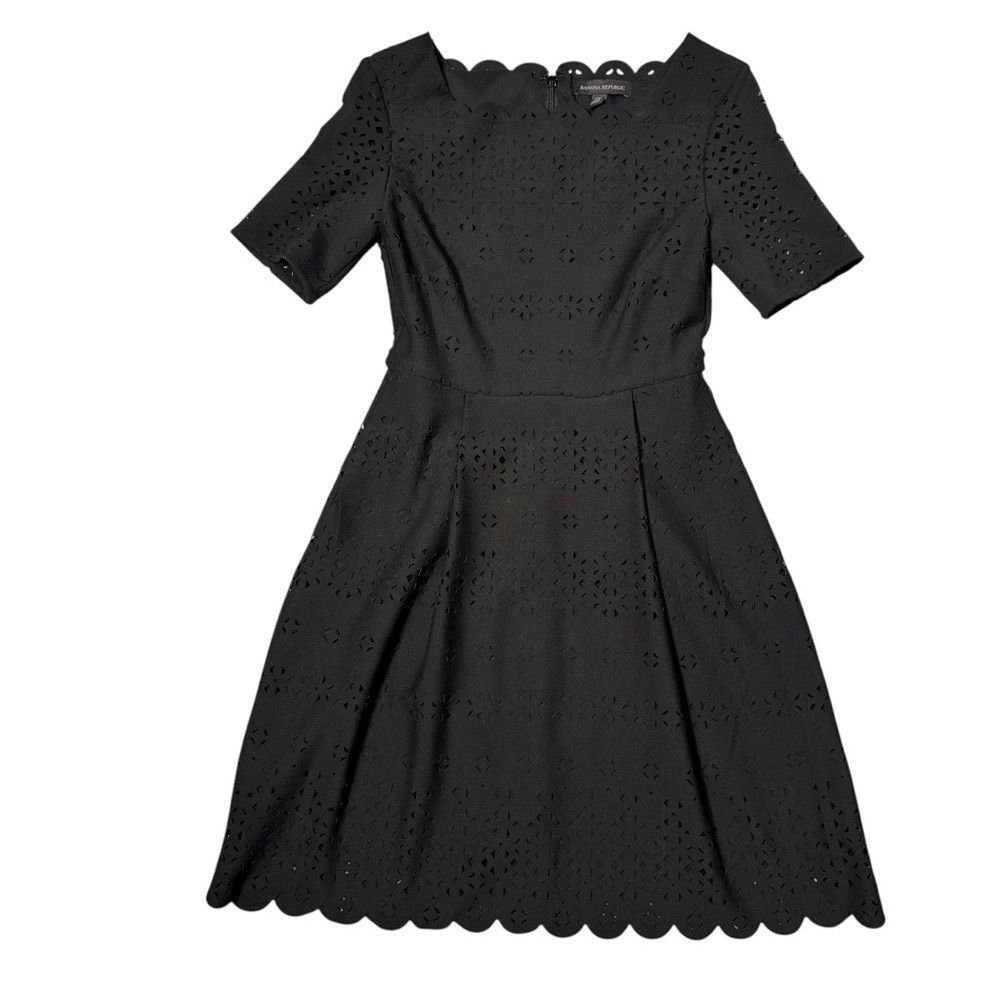 Banana Republic NWT New $138 Banana Republic Laser Cut Black Mini Dress Siz Size XS / US 0-2 / IT 36-38 - 6 Thumbnail
