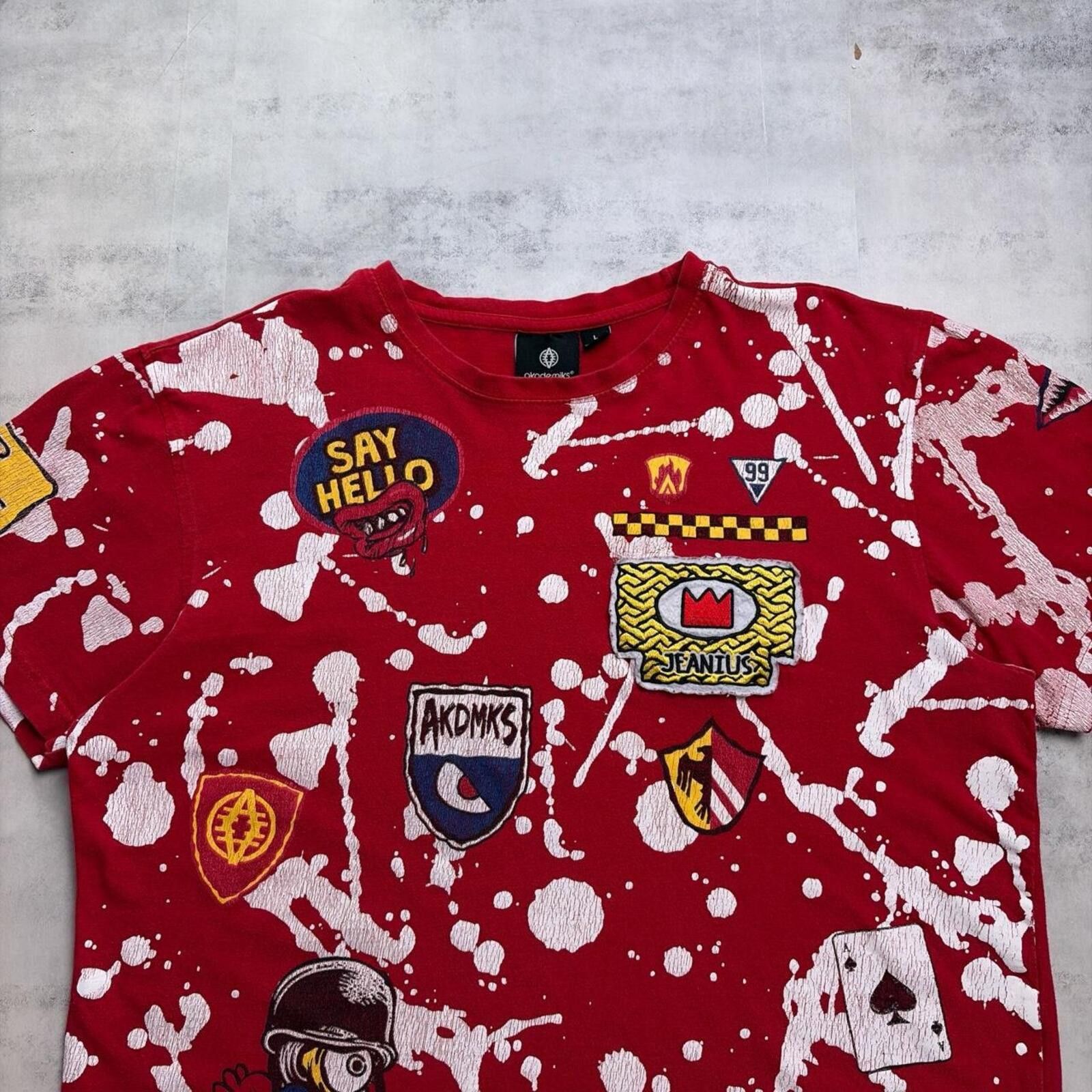 Akademiks Y2K Red Akademiks Grunge AOP Skater Gothic T-Shirt Size US L / EU 52-54 / 3 - 3 Thumbnail