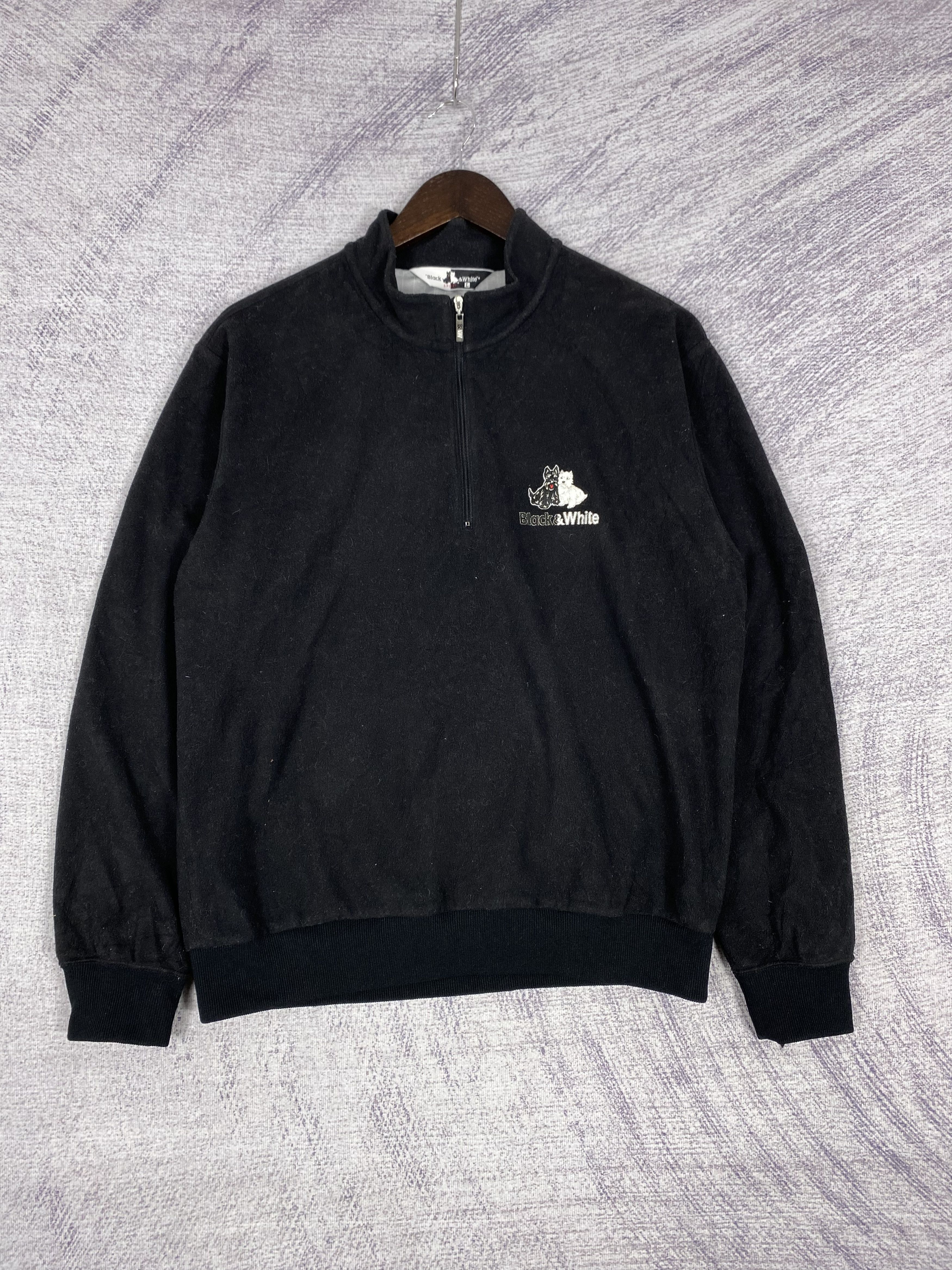 Japanese Brand Vintage Black & White Half Zipper Sweatshirts Size US L / EU 52-54 / 3 - 1 Thumbnail
