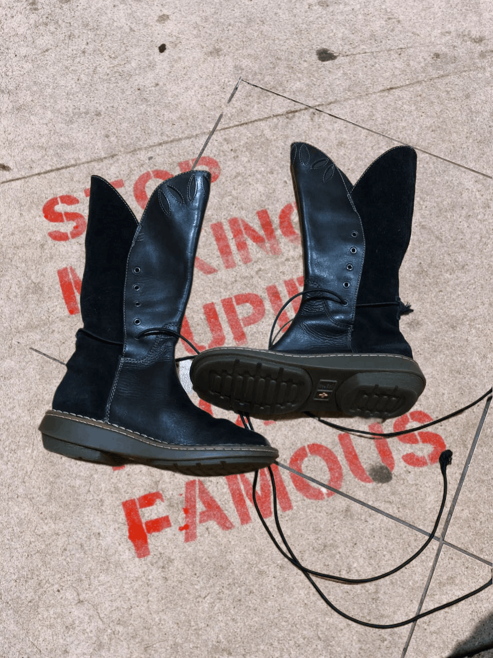 Dr. Martens Dr Martens Boots Size US 6 / IT 36 - 1 Thumbnail