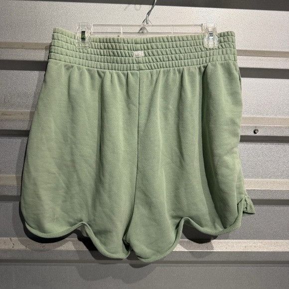 Nike Nike Sage Green Athletic Shorts Sz Large L Size 30" / US 8 / IT 44 - 7 Thumbnail