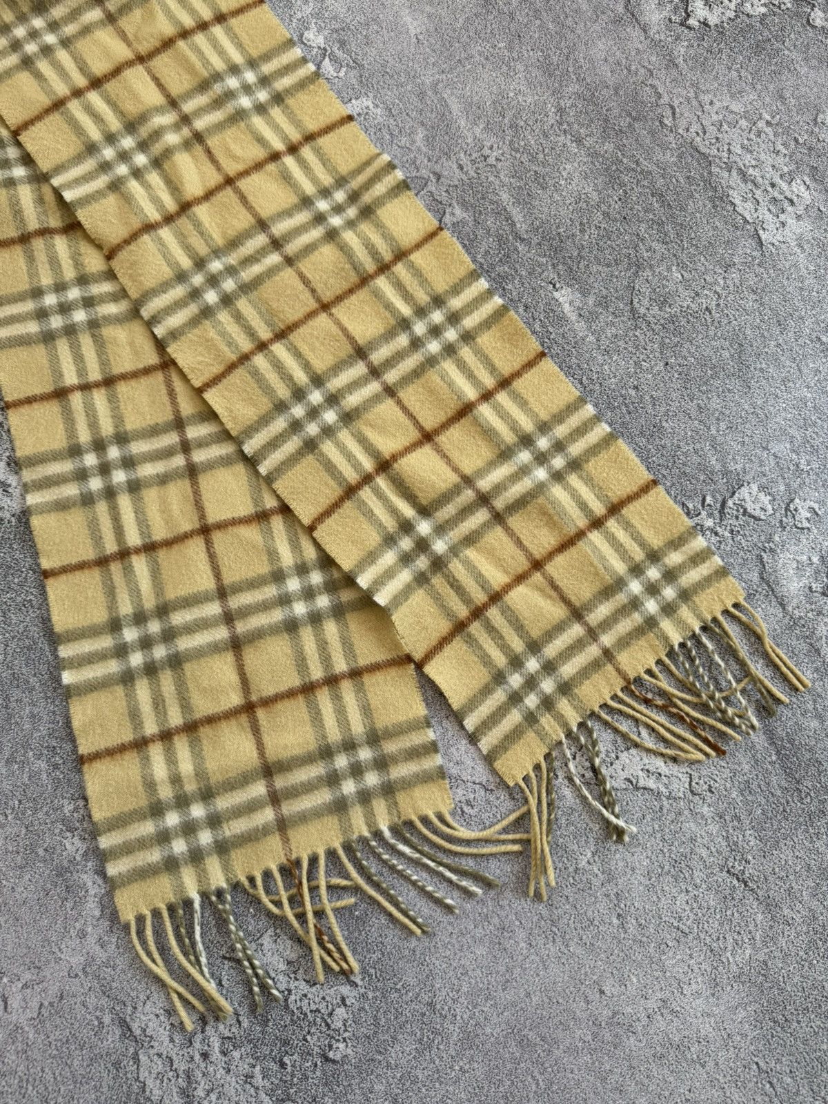Burberry × Vintage Burberry Burberrys checkered cashmere scarf 🧣 muffler Size ONE SIZE - 11 Thumbnail