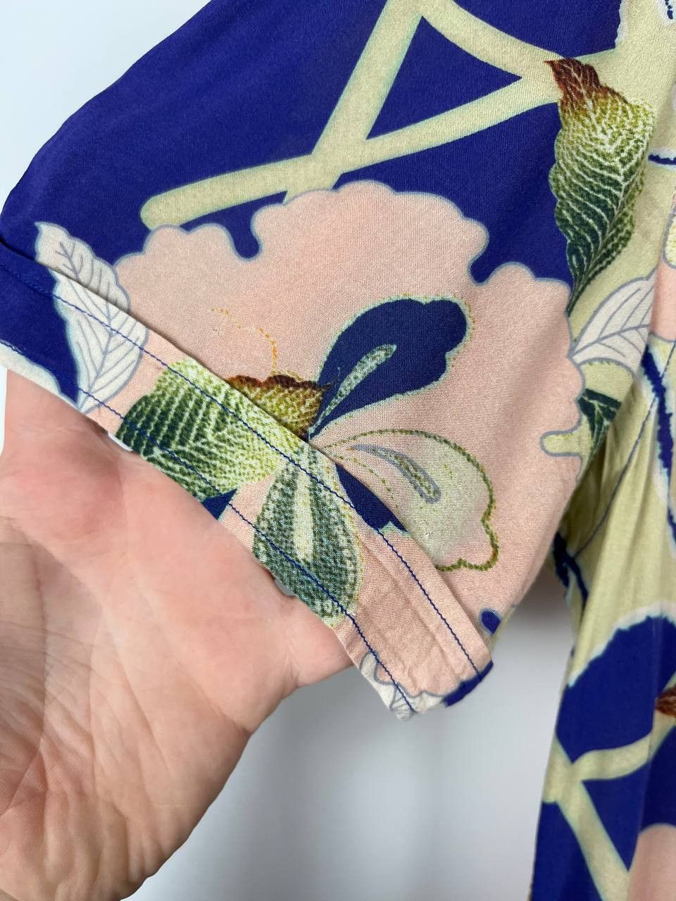 Allsaints AllSaints Fuyugi Floral Hawaiian Short Sleeve Viscose Shirt Size US S / EU 44-46 / 1 - 4 Thumbnail