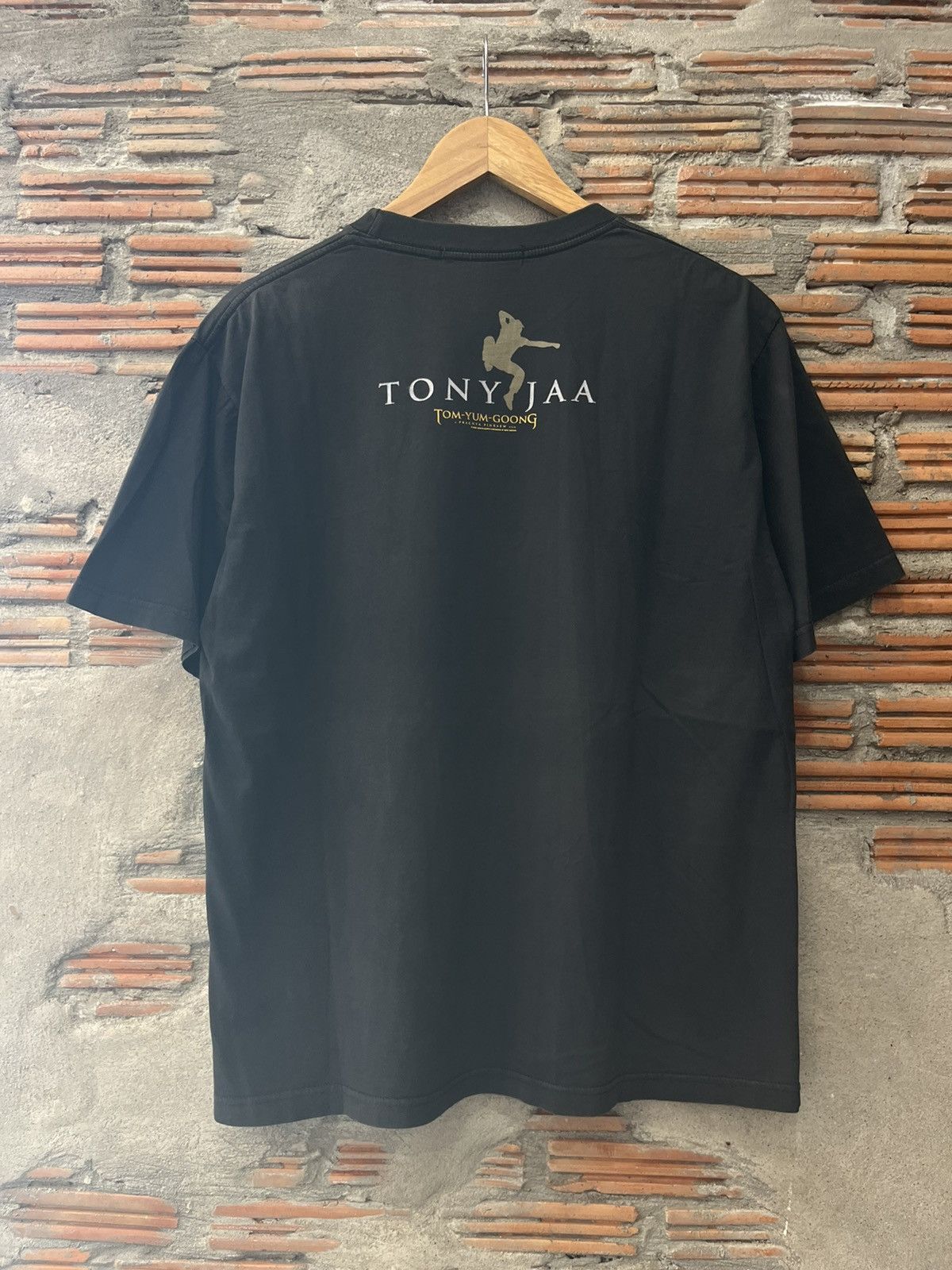Arts & Science Vtg TOM-YUM-GOONG Tony Jaa 2005’s Promo Film Tshirt Size US L / EU 52-54 / 3 - 3 Thumbnail