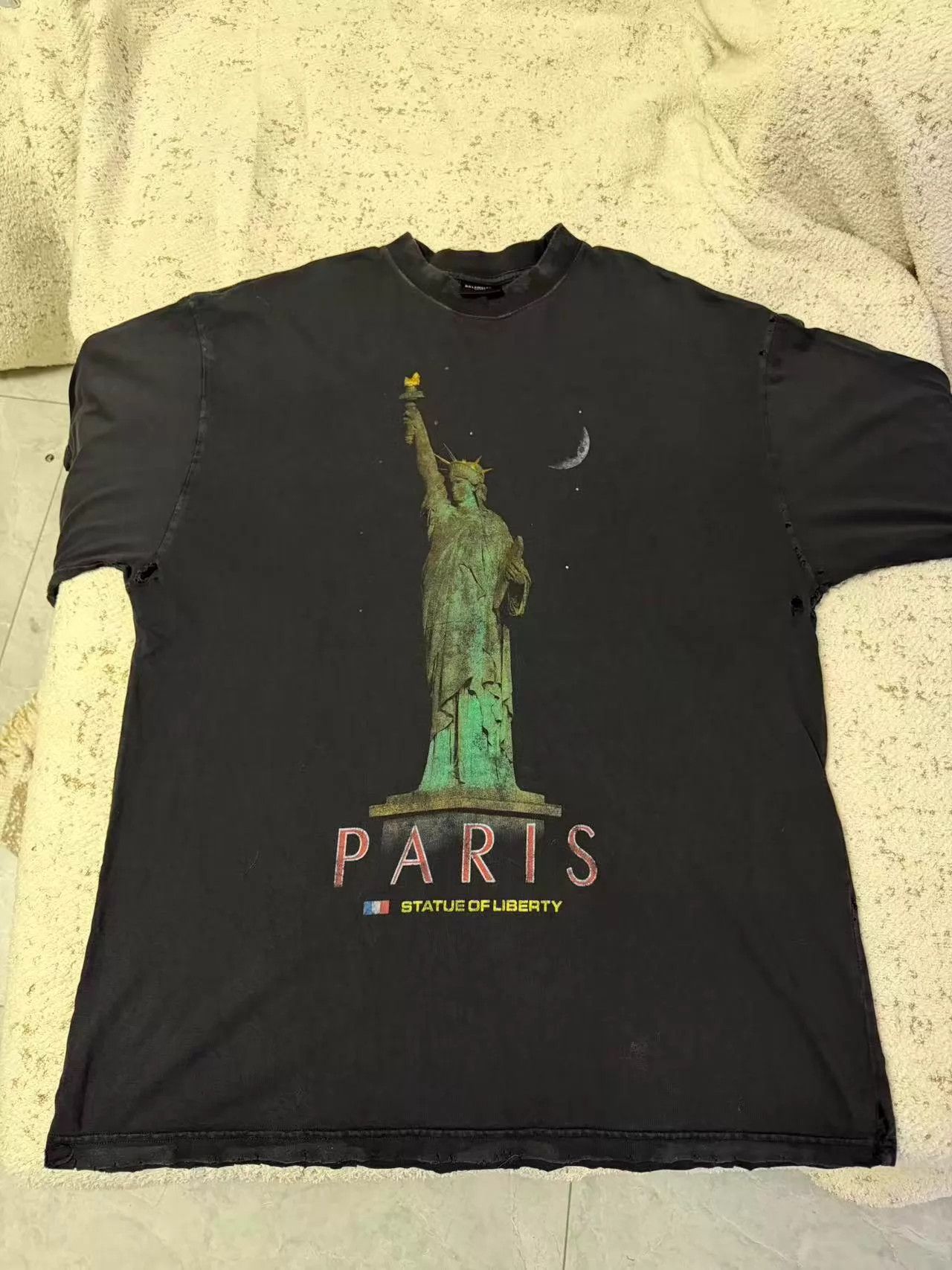 Balenciaga Balenciaga Statue of Liberty Short Sleeve T-shirt M Size M / US 6-8 / IT 42-44 - 1 Thumbnail