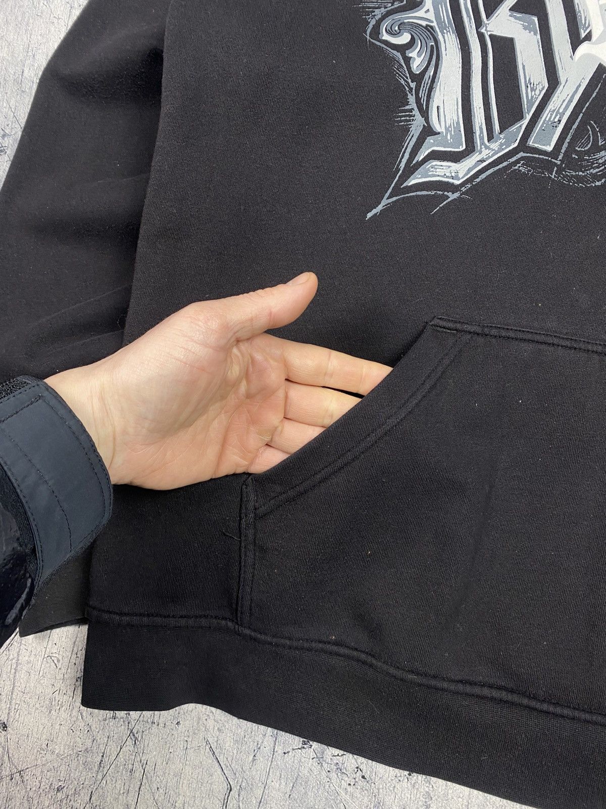 Billabong Billabong Faded Black Graphic Hoodie Y2K Streetwear Surf Size US XL / EU 56 / 4 - 9 Thumbnail