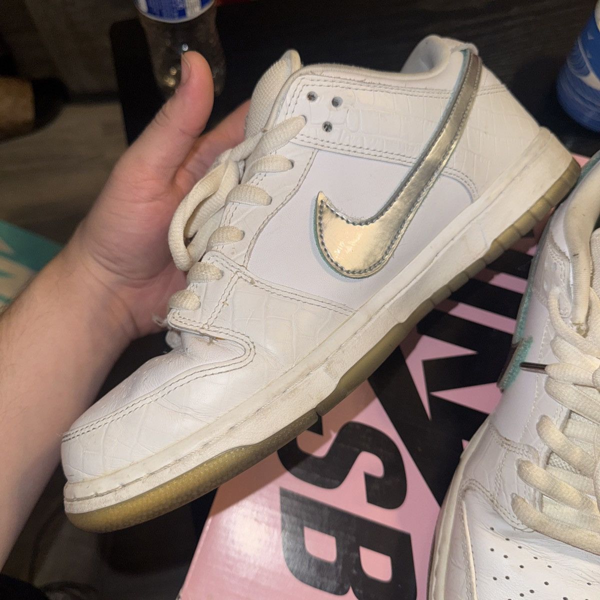 Diamond Supply Co. × Nike 2018 Nike SB Dunk Low x Diamond Supply Co White Size 10.5 Size US 10.5 / EU 43-44 - 5 Thumbnail