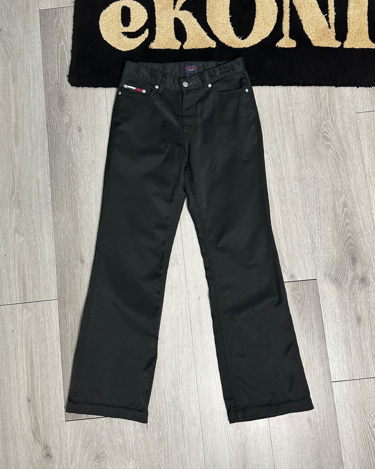 Tommy Hilfiger Vintage Y2K Tommy Hilfiger Black Straight Leg Jeans - 28x30 Size US 28 / EU 44 - 2 Thumbnail