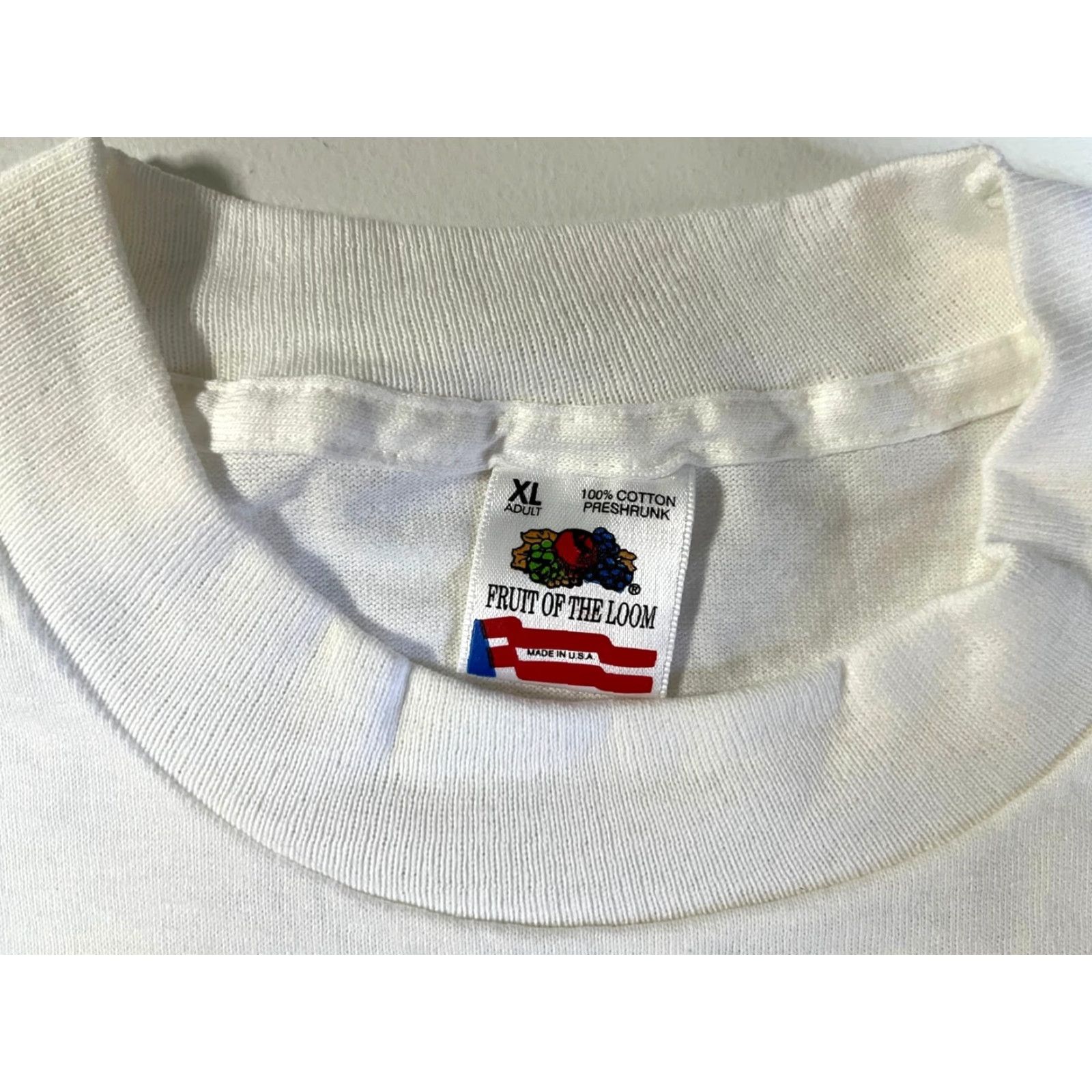 Fruit Of The Loom VINTAGE Fruit of the Loom The Farm USA T-Shirt Unisex Adults XL White USA 90s Monuments of America FOTL Double-Sided Graphic Print Size US XL / EU 56 / 4 - 7 Thumbnail