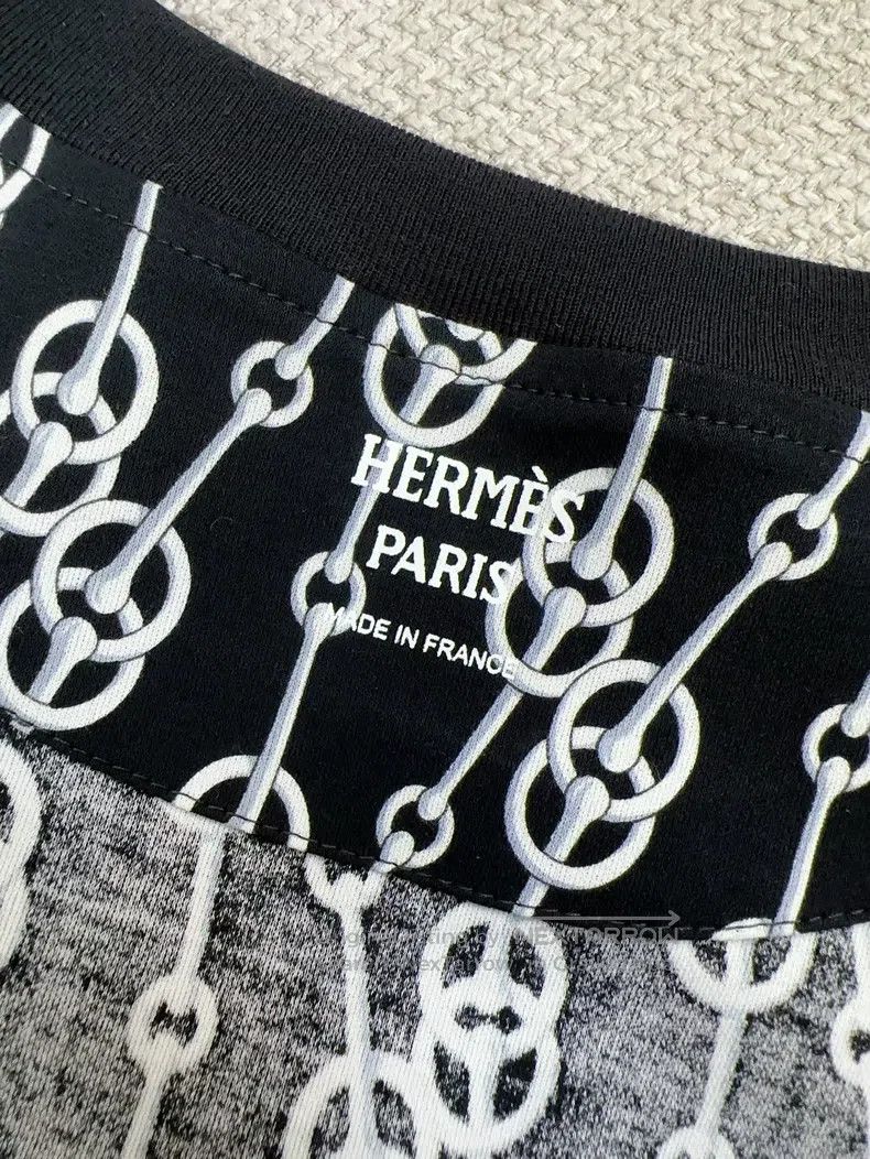 Hermes Hermes Black and White Pig Nose Chain Logo Short Sleeve T- Size XS / US 0-2 / IT 36-38 - 6 Thumbnail