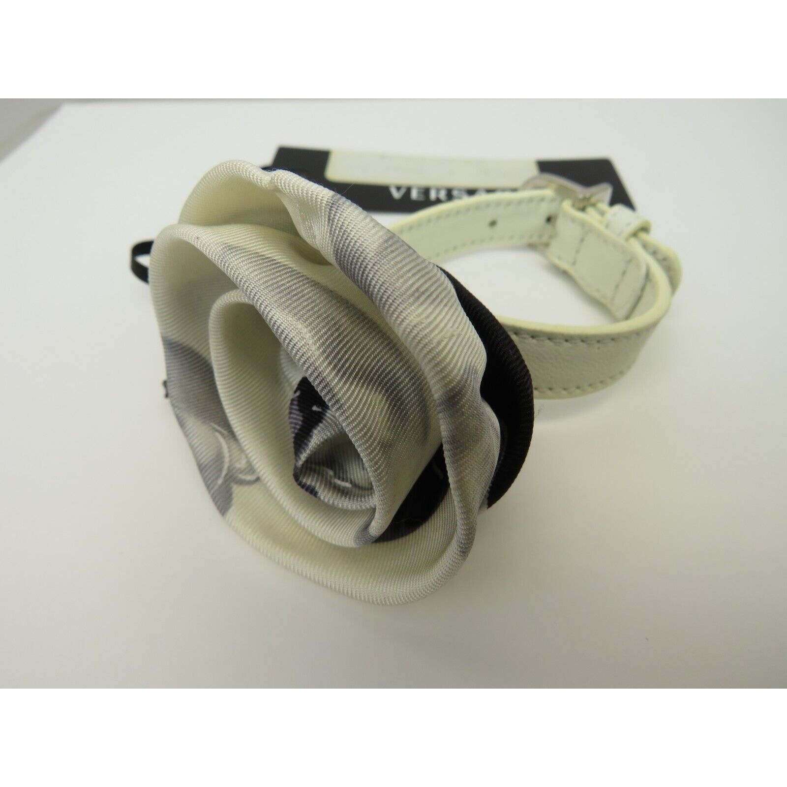 Versace VERSACE LEATHER BRACELET TEXTILE ROSE LOGO BUCKLE CLOSURE IT Size ONE SIZE - 6 Thumbnail