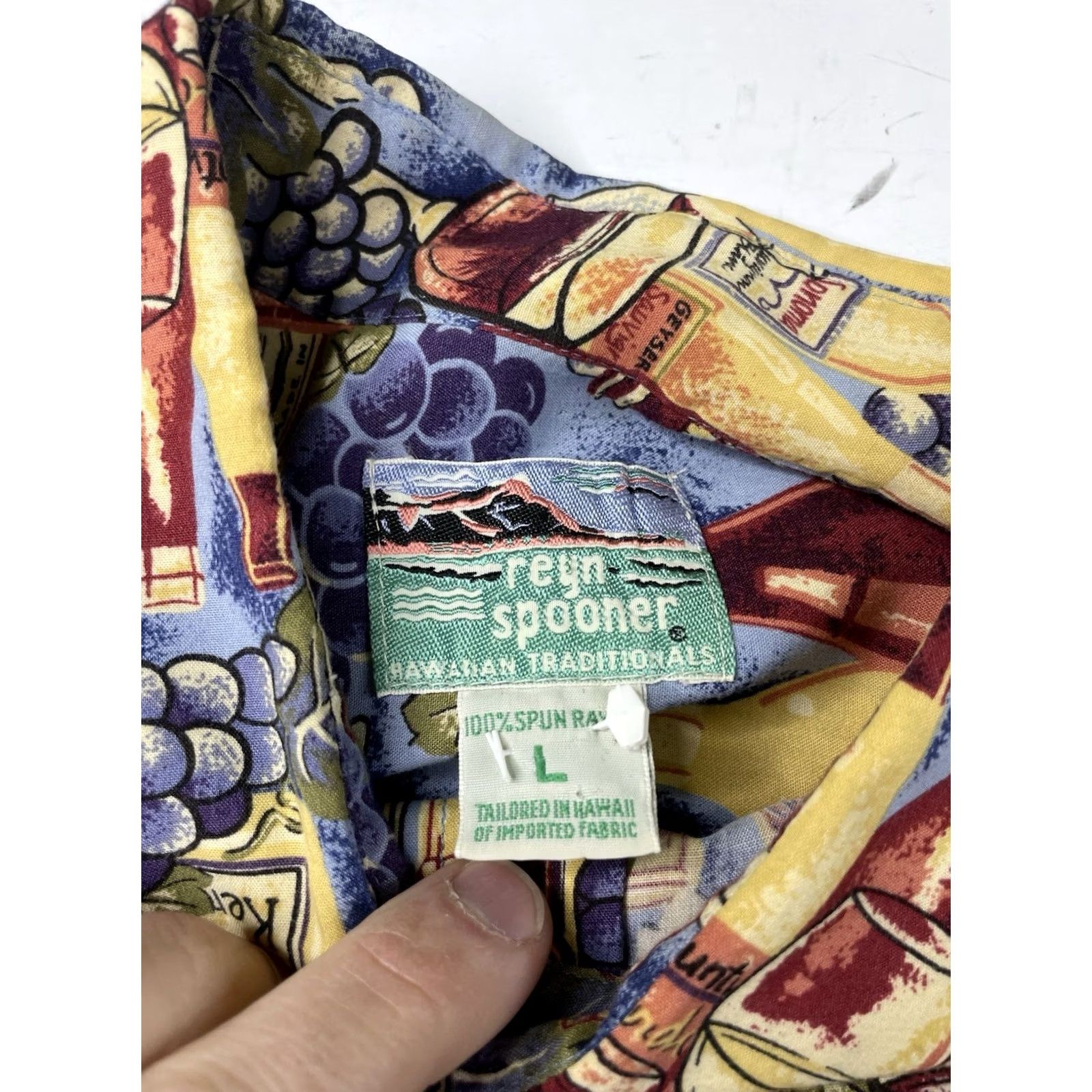Reyn Spooner Reyn Spooner Hawaiian Shirt Large Men's Button-Up Short Sleeve Multicolor Orange County Wine Society Wines Vineyards Theme Hawaiian Size US L / EU 52-54 / 3 - 3 Thumbnail