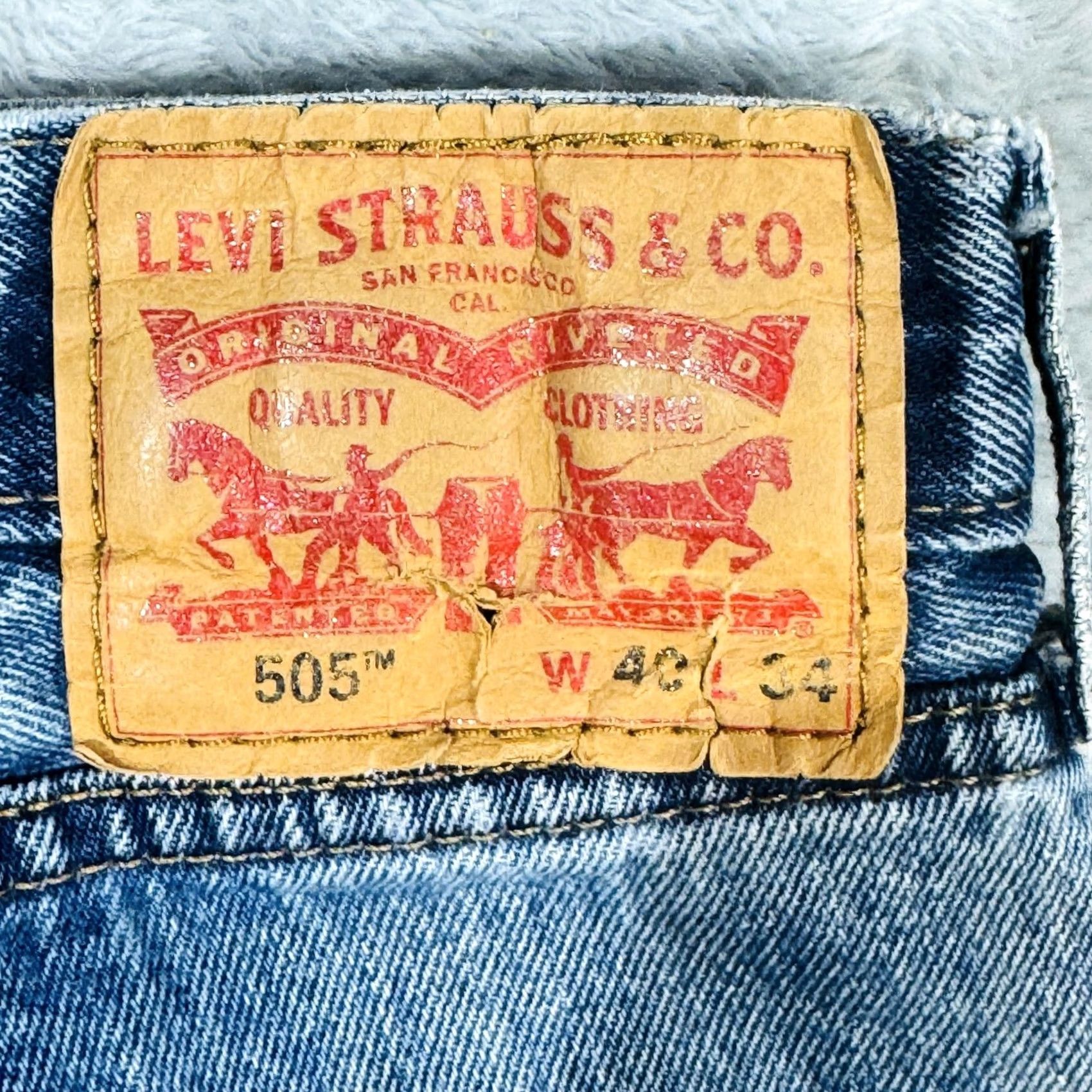 Levi's Levi's 505 Jeans Mens 40x34 Blue Medium Wash Straight Denim Regular Zip Fly Pockets Logo 5-Pocket USA 80s Bohemian Cowboy Southwestern Mens Size US 40 / EU 56 - 7 Thumbnail