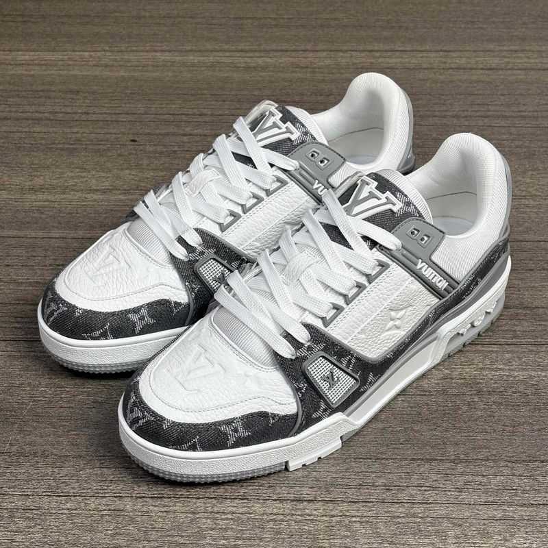 Louis Vuitton Louis Vuitton Trainer Low-Top Sneakers in Gray-White 0079 Size US 8.5 / EU 41-42 - 1 Thumbnail