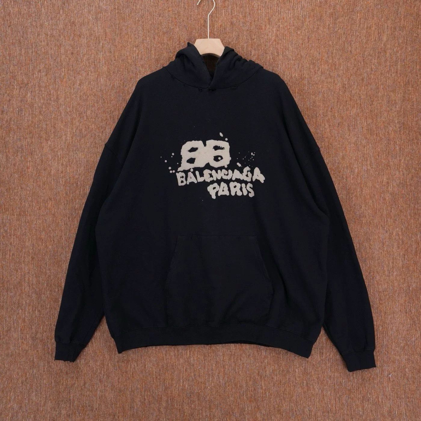 Balenciaga Balenciaga Graffiti Logo Hoodie Size US M / EU 48-50 / 2 - 1 Thumbnail