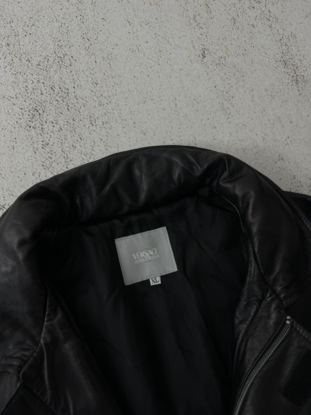 Versace × Versace Jeans Couture Versace Jeans Couture Vintage Black Real Leather Jacket Size US XL / EU 56 / 4 - 4 Thumbnail