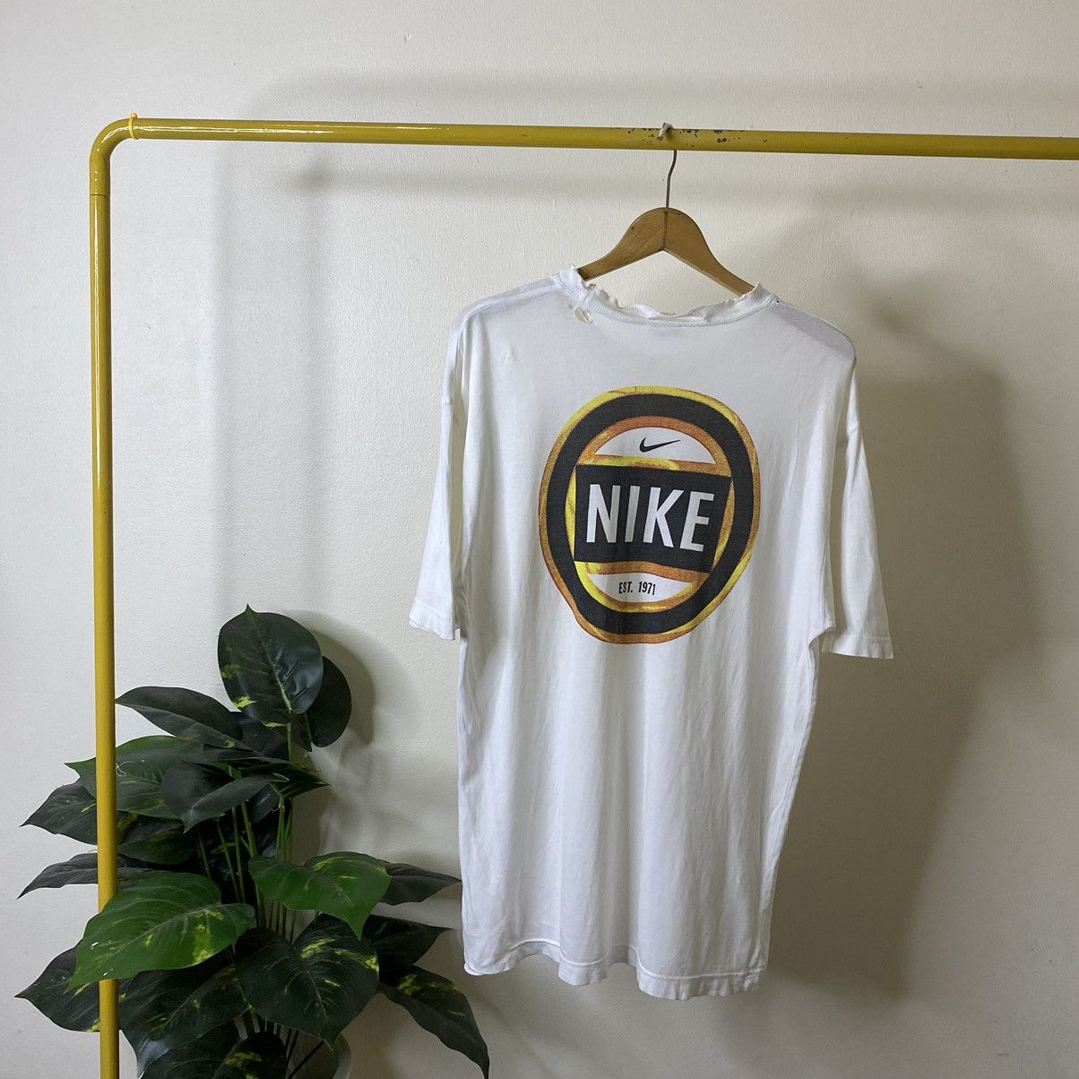 Nike Vintage 1990s Nike Distressed Tee Size US L / EU 52-54 / 3 - 1 Thumbnail