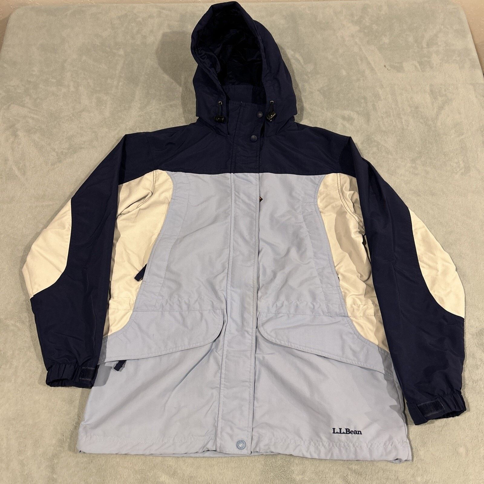 L.L. Bean LL Bean Coat Parka Windbreaker Jacket Womens Medium Hoodie Size M / US 6-8 / IT 42-44 - 1 Thumbnail