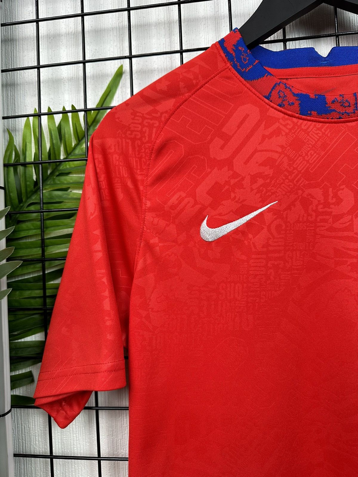 Nike England jersey kit 2020 2021 Nike training National team Men Size US M / EU 48-50 / 2 - 7 Thumbnail