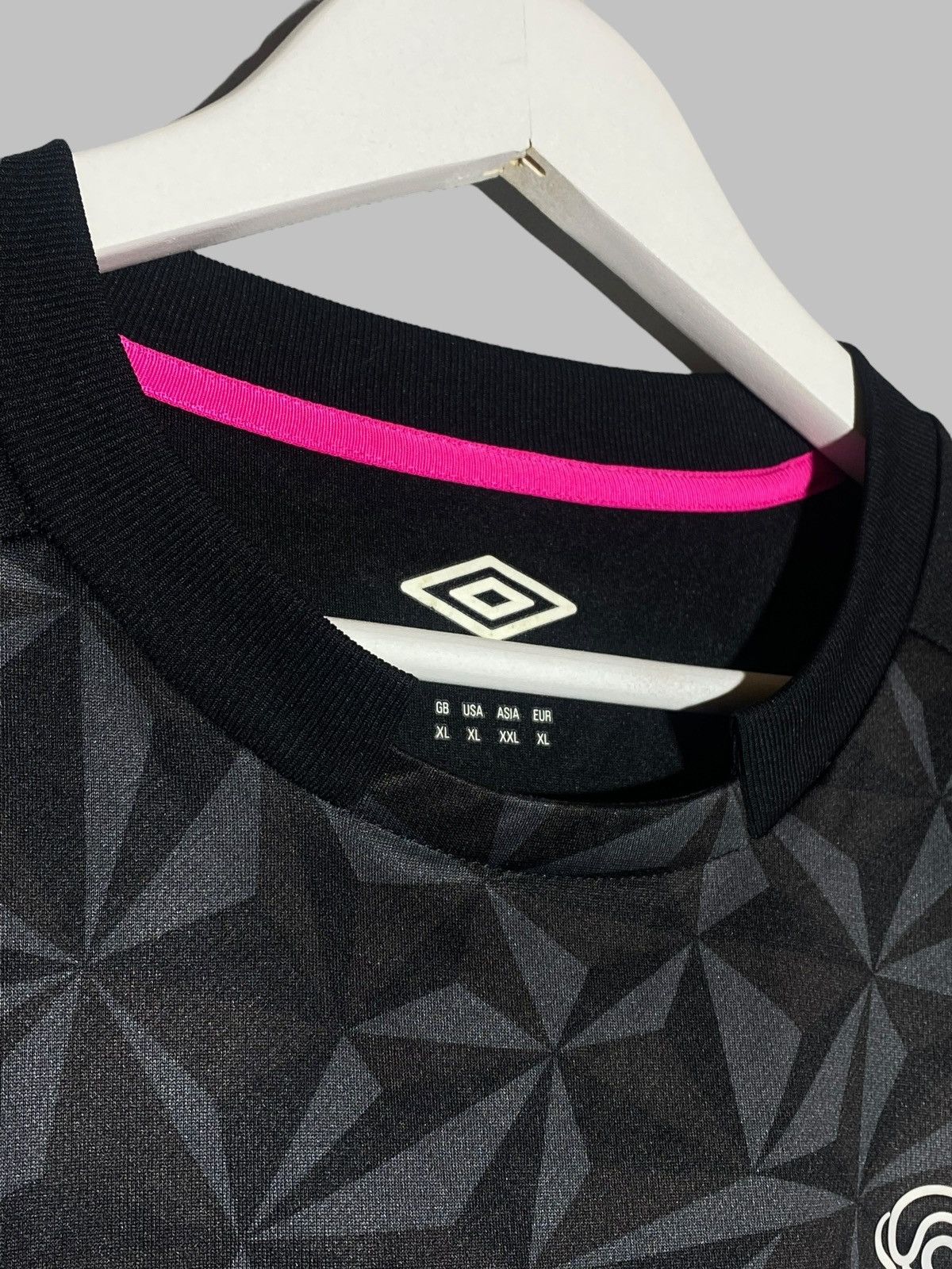 Umbro 🔥 UMBRO DERBY COUNTY 2017/18 THIRD LONG SLEEVE JERSEY Size US XL / EU 56 / 4 - 6 Thumbnail